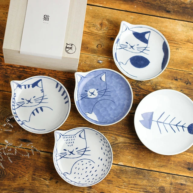 Premium Hasami Yaki Ceramic Plate Set - 5-Piece Japanese Stoneware Dinner Plates for Cat Lovers | Elegant Tableware for Home Dining, Restaurants & Gift Giving