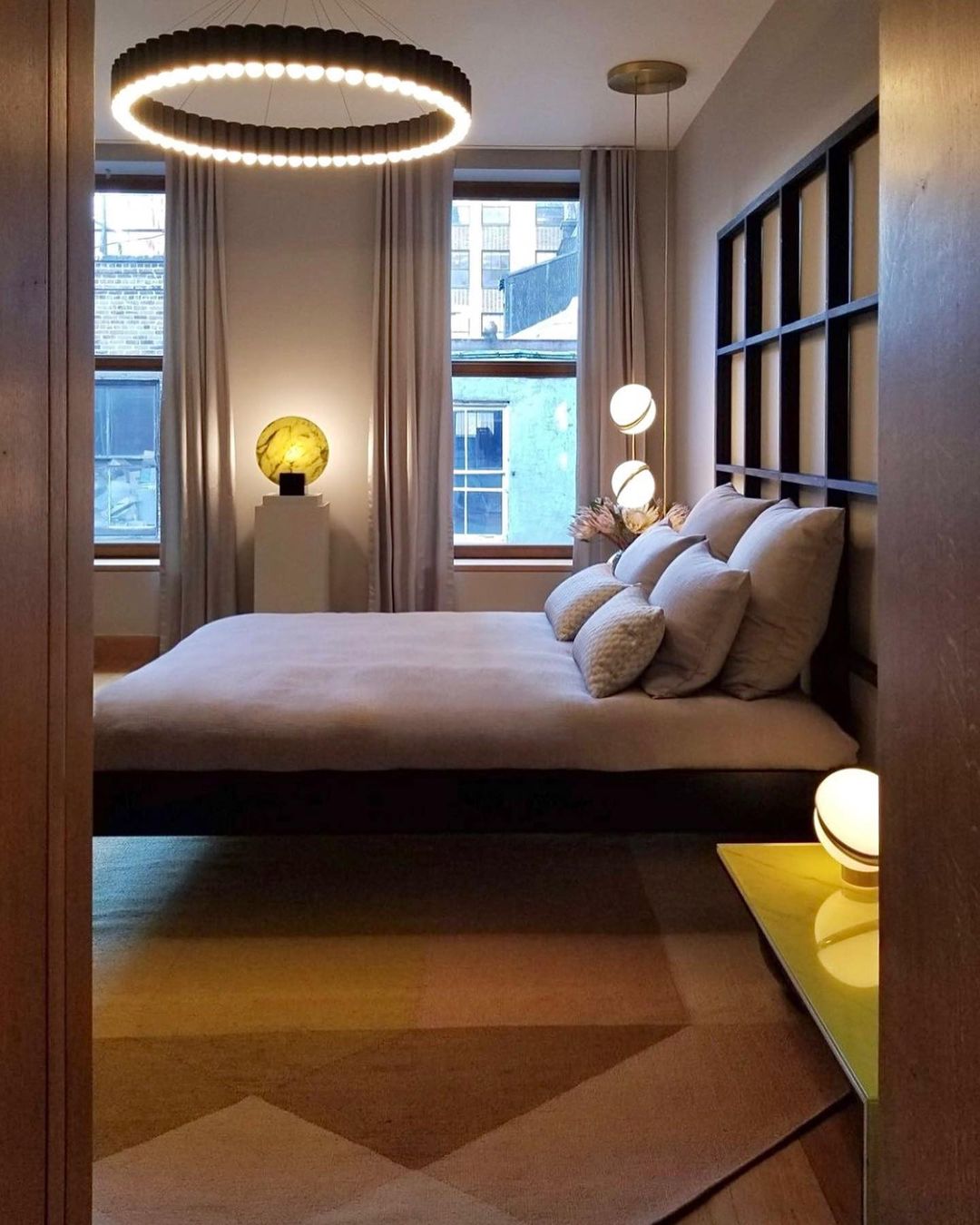 Modern Crescent Table Lamp - Adjustable LED Bedside Night Light for Bedroom, Living Room & Office - Warm White & Cool White Light Modes