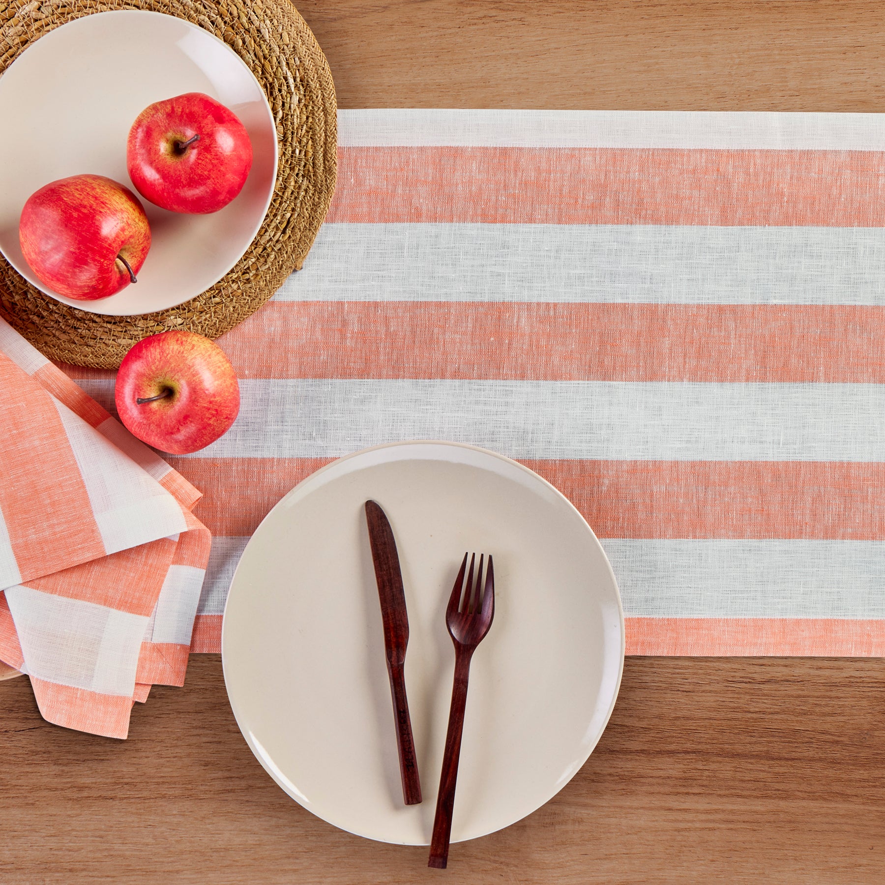 Stylish Cabana Stripe Table Runner - Cotton Decorative Dining Table Cover for Summer Parties, Beach Weddings & Outdoor Entertaining