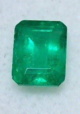 Wholesale Natural Colombian Emerald Gemstone - 6x4mm or 7x5mm Emerald Cut, VS Clarity, May Birthstone, Loose Solitaire Stone for Jewelry Making, Engagement Rings & Fine Collections