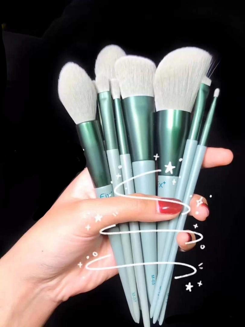 Professional Makeup Brush Set - 13 Piece Premium Cosmetic Brushes for Foundation, Blending, Contouring & More | Ideal for Beginners & Experts | Perfect for Daily Makeup, Salon & Travel Use