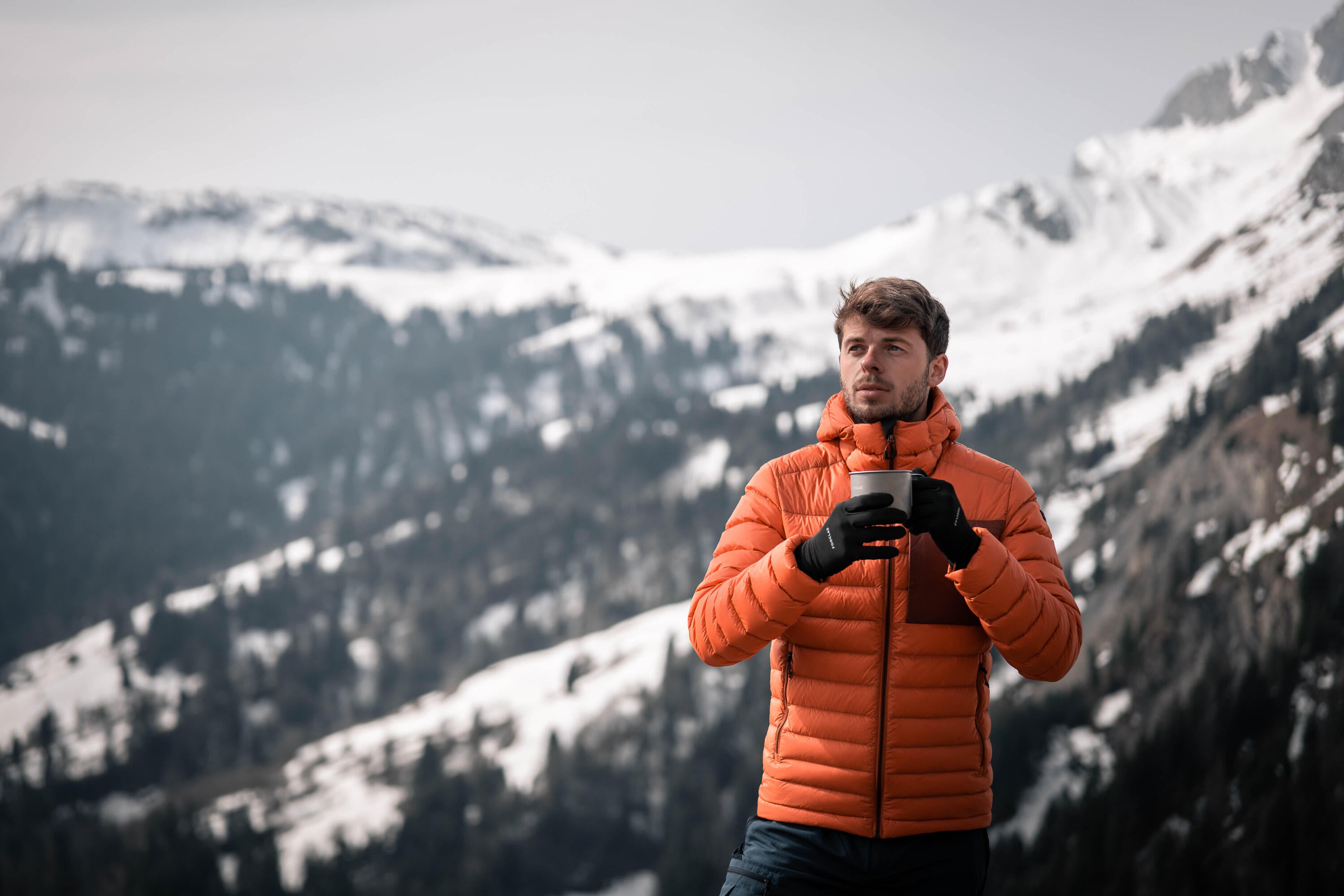 Forclaz MT500 Men's Hooded Padded Jacket for Mountain & Backpacking - Warm & Lightweight Down Coat for Hiking, Camping in Cold Weather (14°F)
