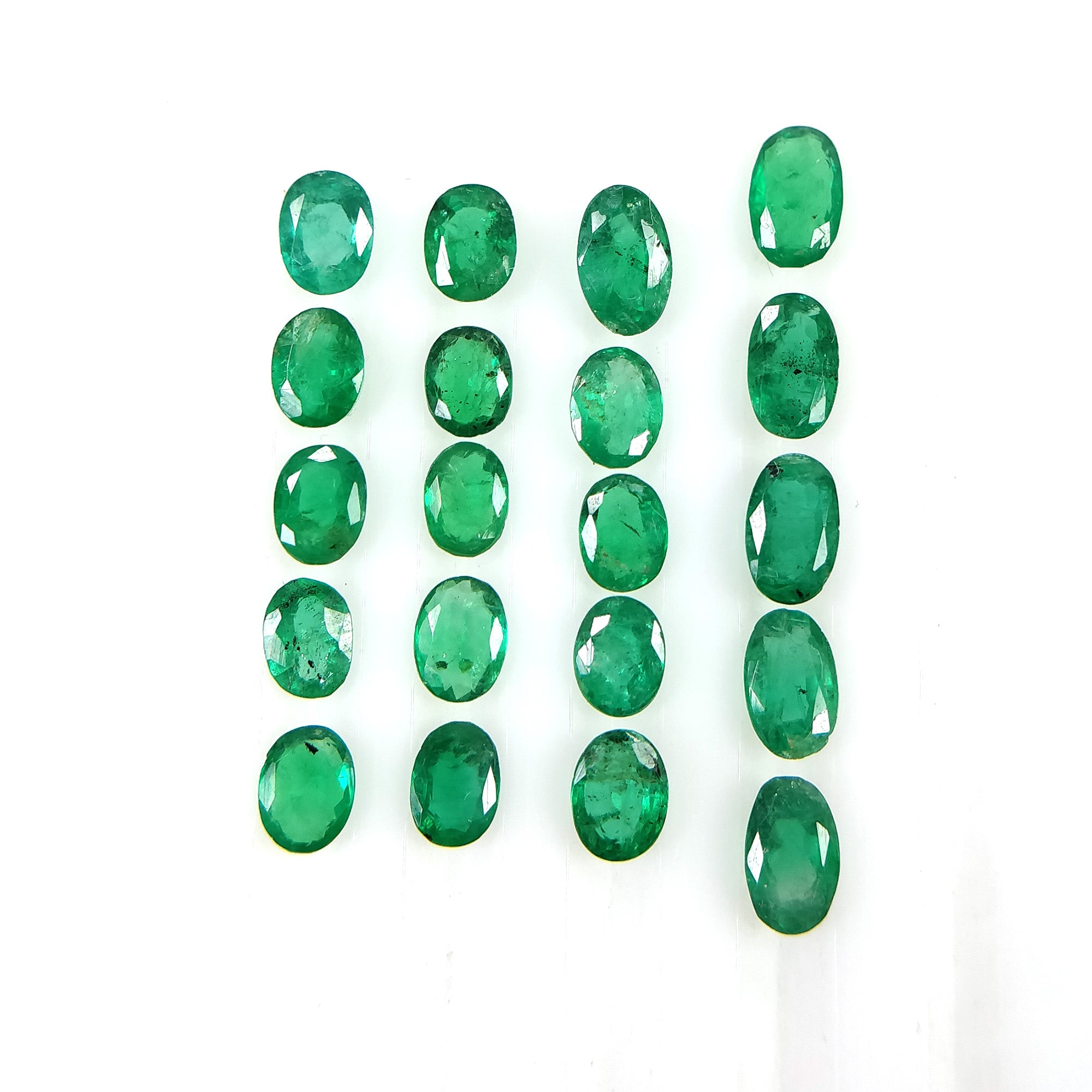 Natural Untreated Green Emerald Gemstone - 3.89cts Oval Cut (4x3mm & 5x3mm) 20pcs Set for Jewelry Making, Engagement Rings & Birthstone Collections