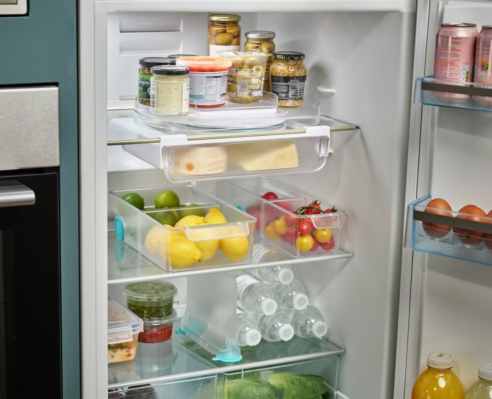 Joseph Joseph FridgeStore Suction Fridge Shelf Divider - Expandable Refrigerator Organizer for Fruits, Vegetables & Drinks - Space Saving Kitchen Storage Solution for Small Fridges & Pantries