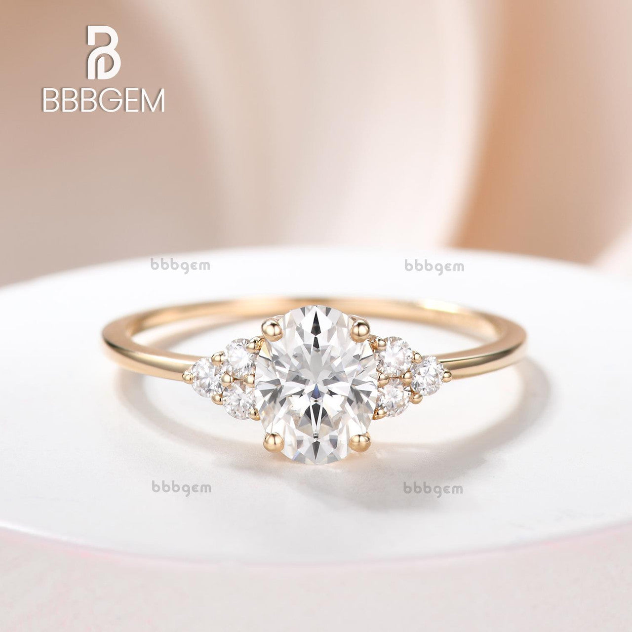 Moissanite Engagement Ring 5x7mm Oval Cut 0.9-1 Carat 14K/18K Yellow Gold Wedding Band with Diamond Accents - Perfect for Bridal, Proposal & Anniversary Gifts