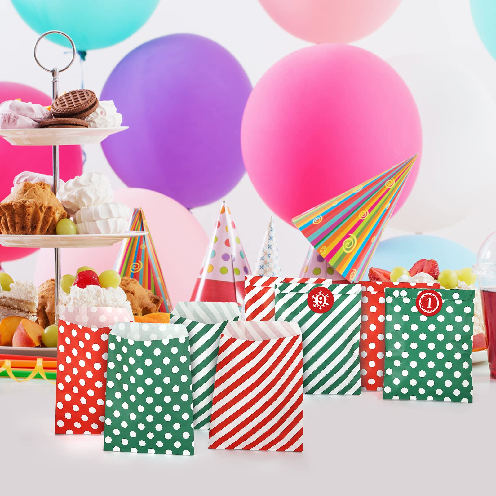 KESOTO 100 Pack Christmas Small Paper Treat Bags for Candy, Cookies & Party Favors - Holiday Goodie Bags in Festive Red & Green - Perfect for Christmas Buffets, Classroom Treats & Gift Exchanges