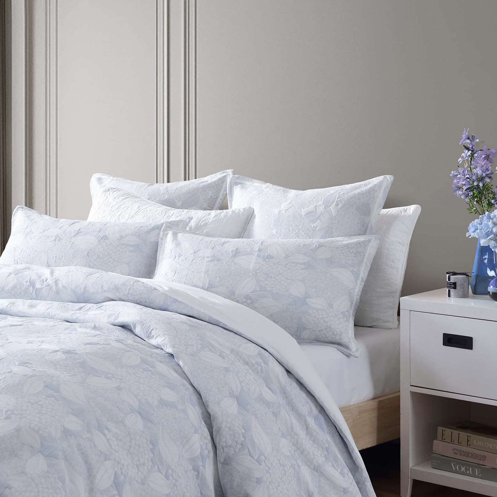 Private Collection Hydrangea Chambray Quilt Cover Set - Soft Blue Floral Bedding for Master Bedroom & Guest Room Decor