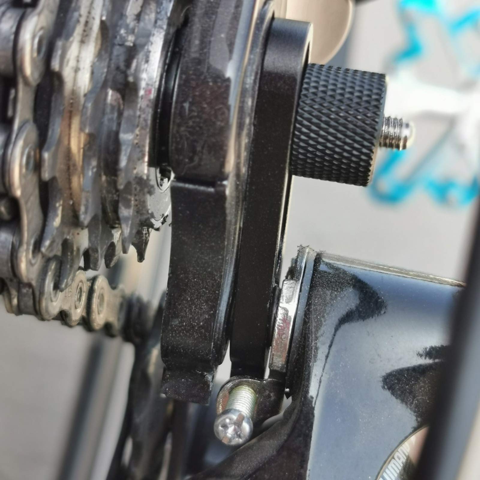 Universal Bike Rear Derailleur Hanger & Tail Hook Extender - Durable Emergency Gear Replacement for Mountain & Road Bikes - Perfect Cycling Accessories (Black) | Ideal for Trail Repairs & Commuting Safety