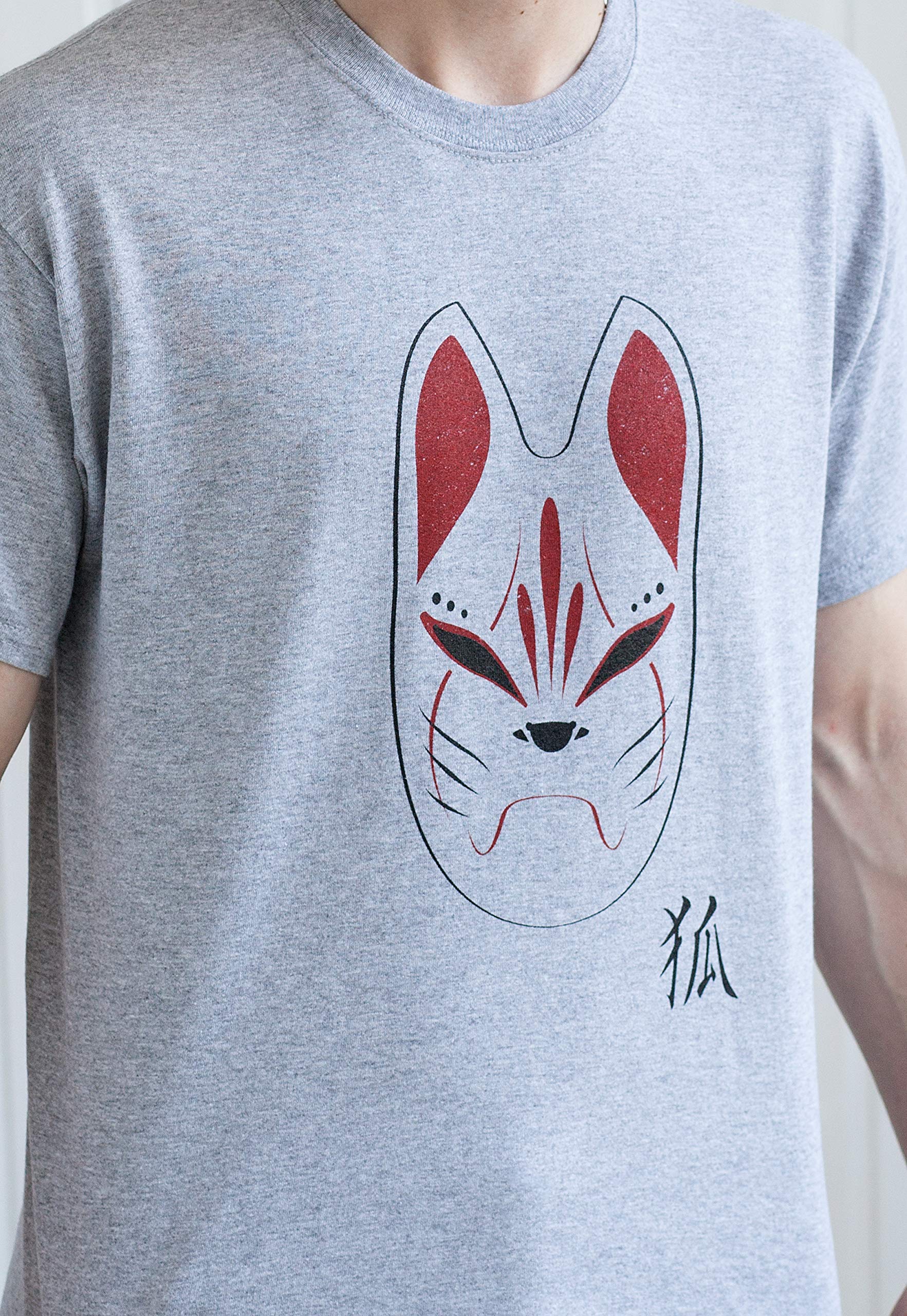 Japanese Anime Kitsune Fox Mask Printed T-Shirt - Kawaii Manga Graphic Tee for Cosplay, Casual Wear & Anime Fans