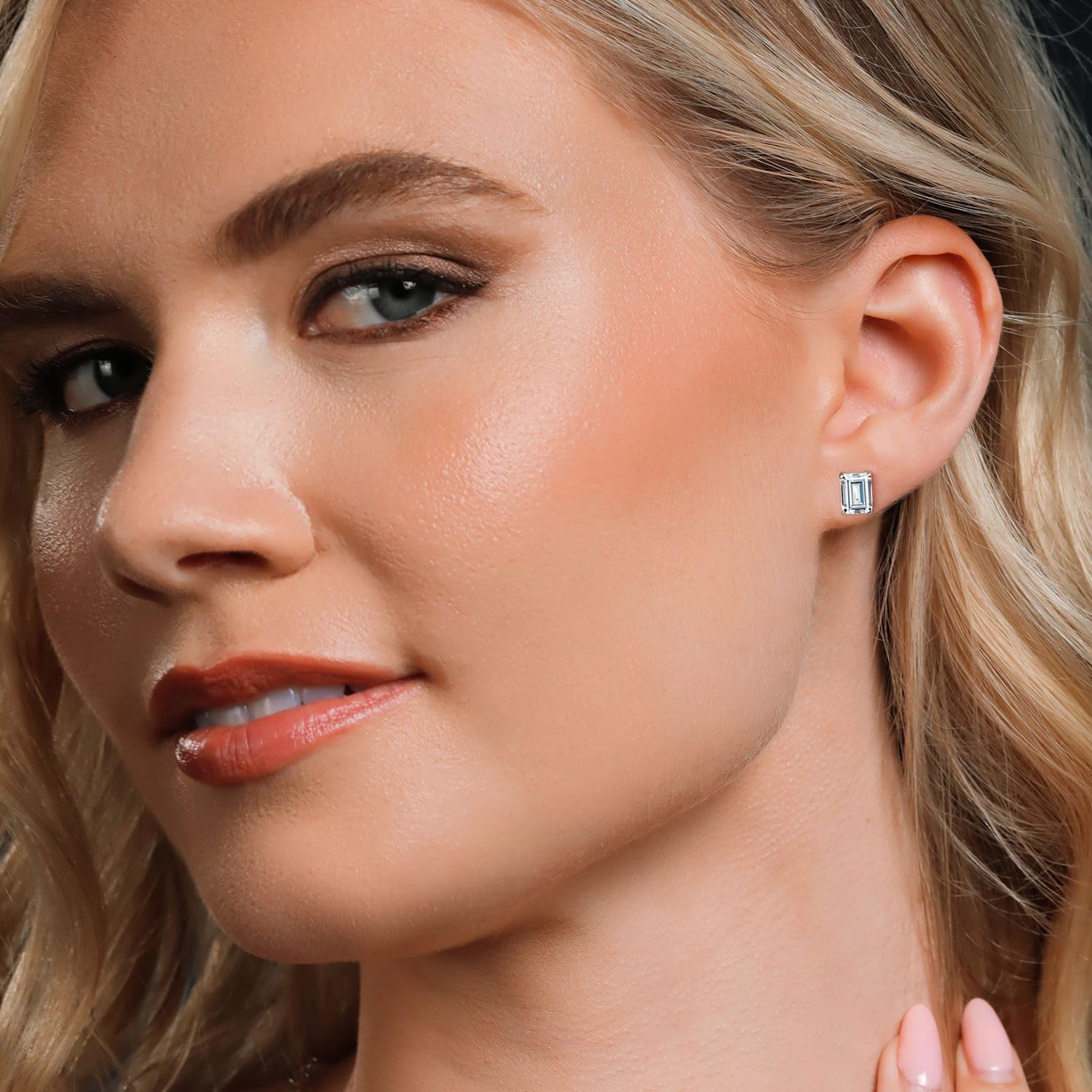 14K White Gold Emerald Cut 8X6MM Birthstone Stud Earrings for Women & Men | Gem Stone King | Perfect for Gifts, Anniversaries & Everyday Elegance