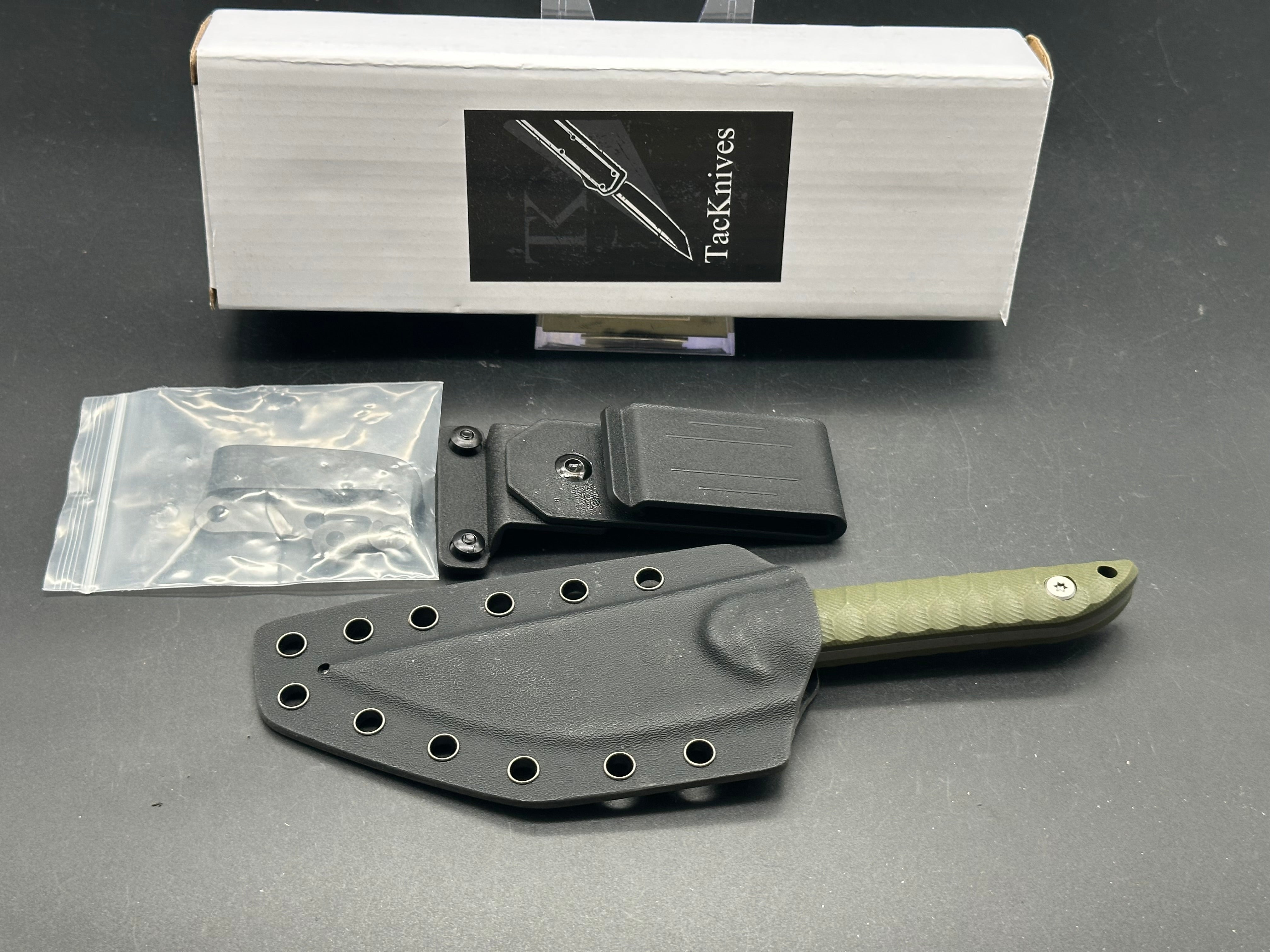 TacKnives Fixed Blade Hunting Knife with G10 Handle & D2 Steel Blade - Perfect for Outdoor Camping, Survival, and Bushcraft Activities