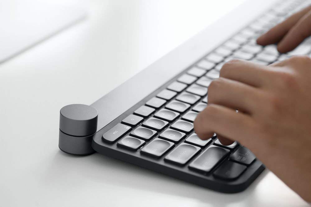 Logitech Craft Wireless Illuminated Keyboard - QWERTY Italian Layout (Black) | Premium Backlit Keyboard for Office, Design & Creative Work