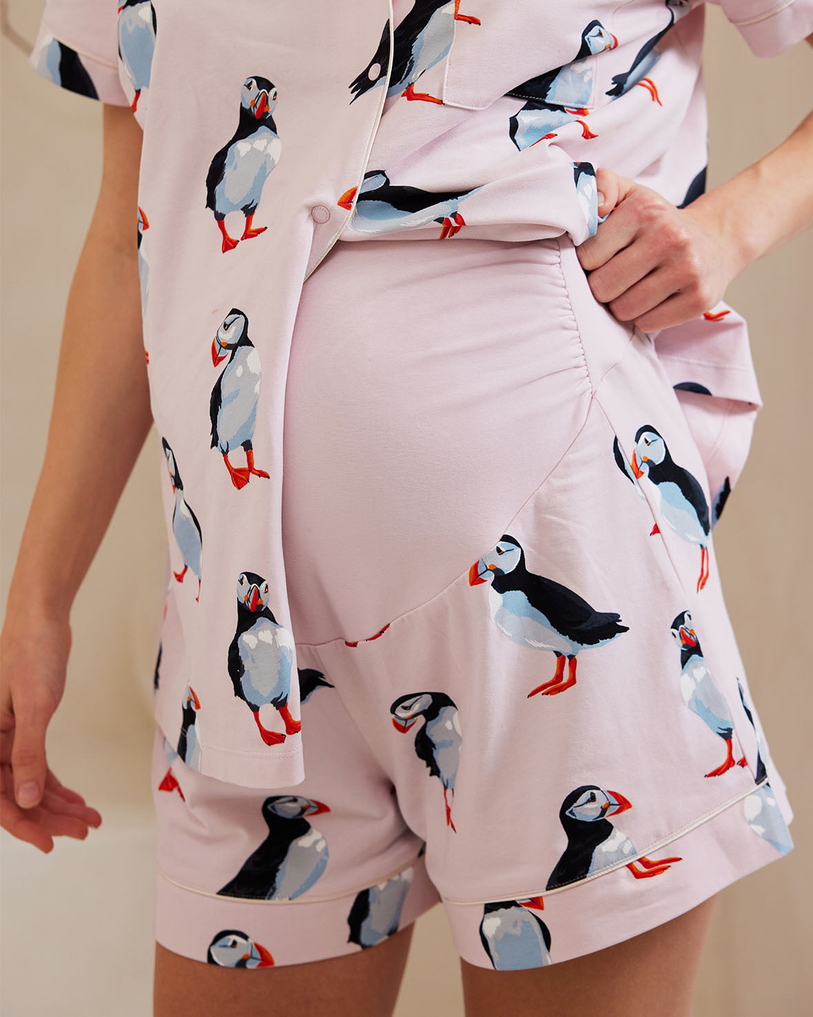 Organic Cotton Maternity Pajama Set with Cute Puffin Print - Soft & Comfortable Sleepwear for Pregnant Women - Perfect for Relaxing at Home or Hospital Stay