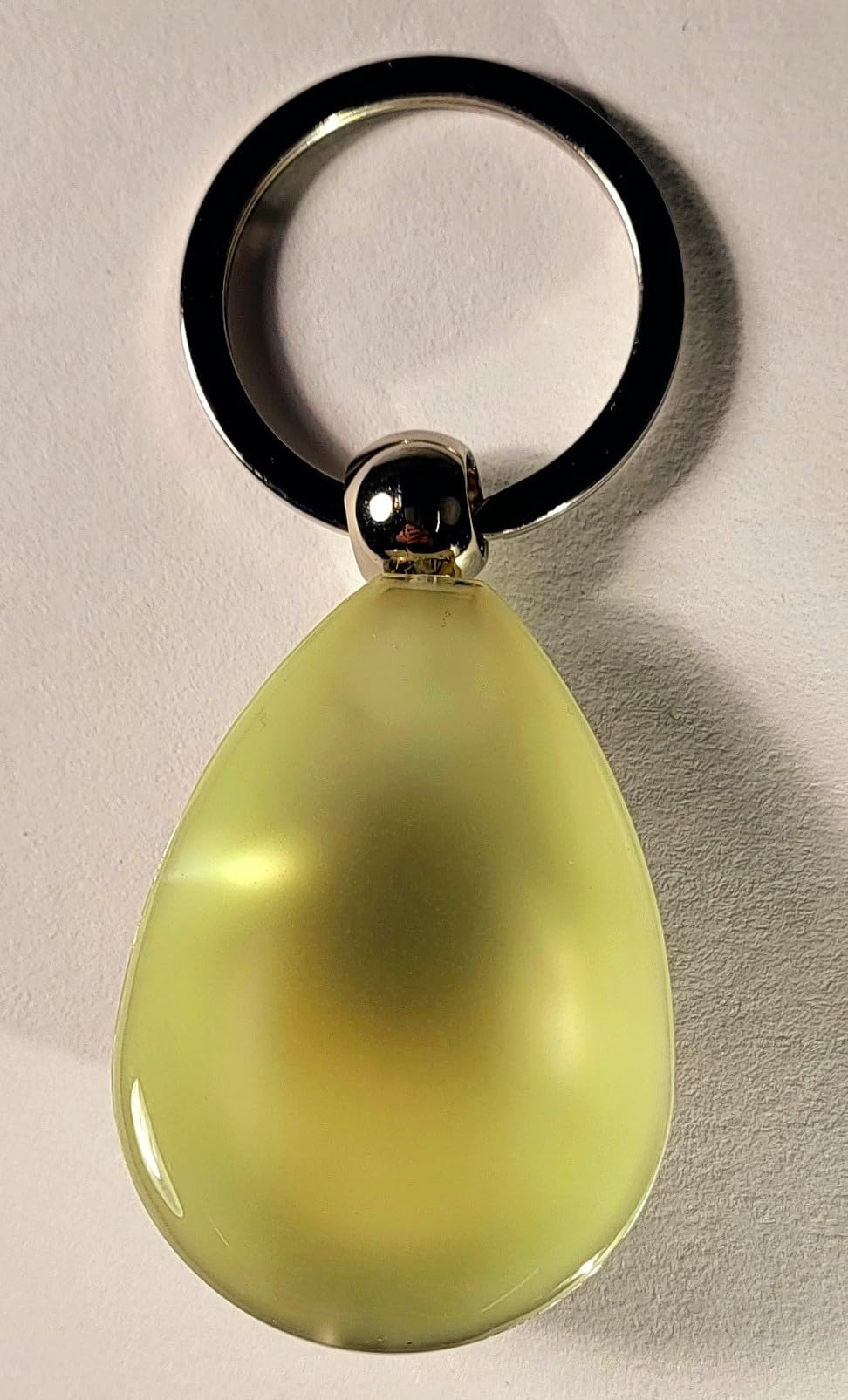 Glow in The Dark 43mm Real Cicada Lucite Keychain - Insect Taxidermy Specimen for Science Education & Unique Jewelry Pendant - Perfect for Biology Classrooms, Gothic Fashion Accessories, and Nature Lover Gifts