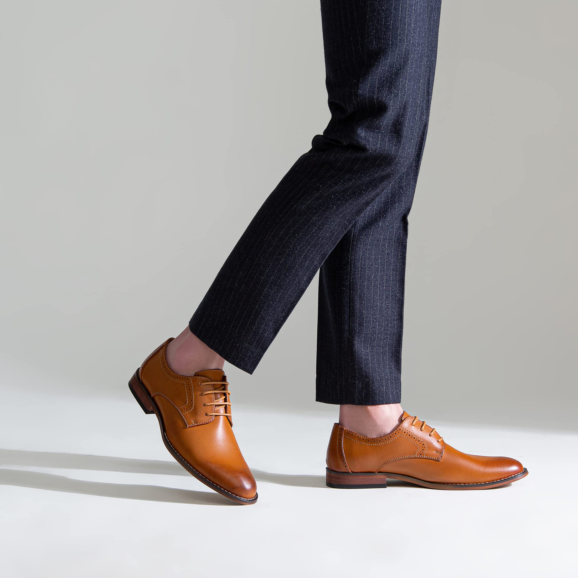 Vostey Men's Classic Wingtip Brogue Oxford Dress Shoes - Formal Business & Wedding Shoes for Men - Perfect for Office, Parties & Special Occasions