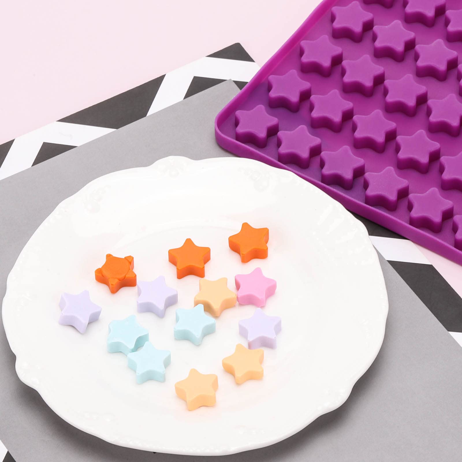 112 Cavity Mini Star Silicone Molds - Premium Baking Molds for Homemade Dog Treats, Chocolate, Candy, Gummies, Biscuits & DIY Desserts | Perfect for Party Favors, Holiday Baking & Dog Training Rewards