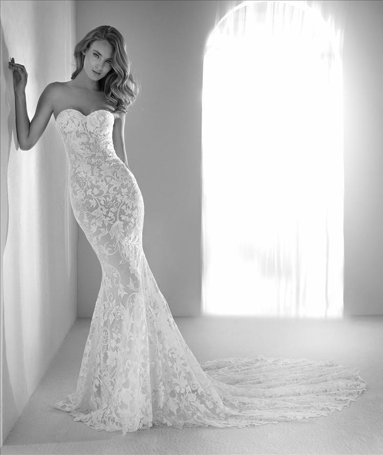 Atelier Pronovias Rima Wedding Dress - Size 12 | Elegant Bridal Gown for Church Ceremony & Beach Weddings