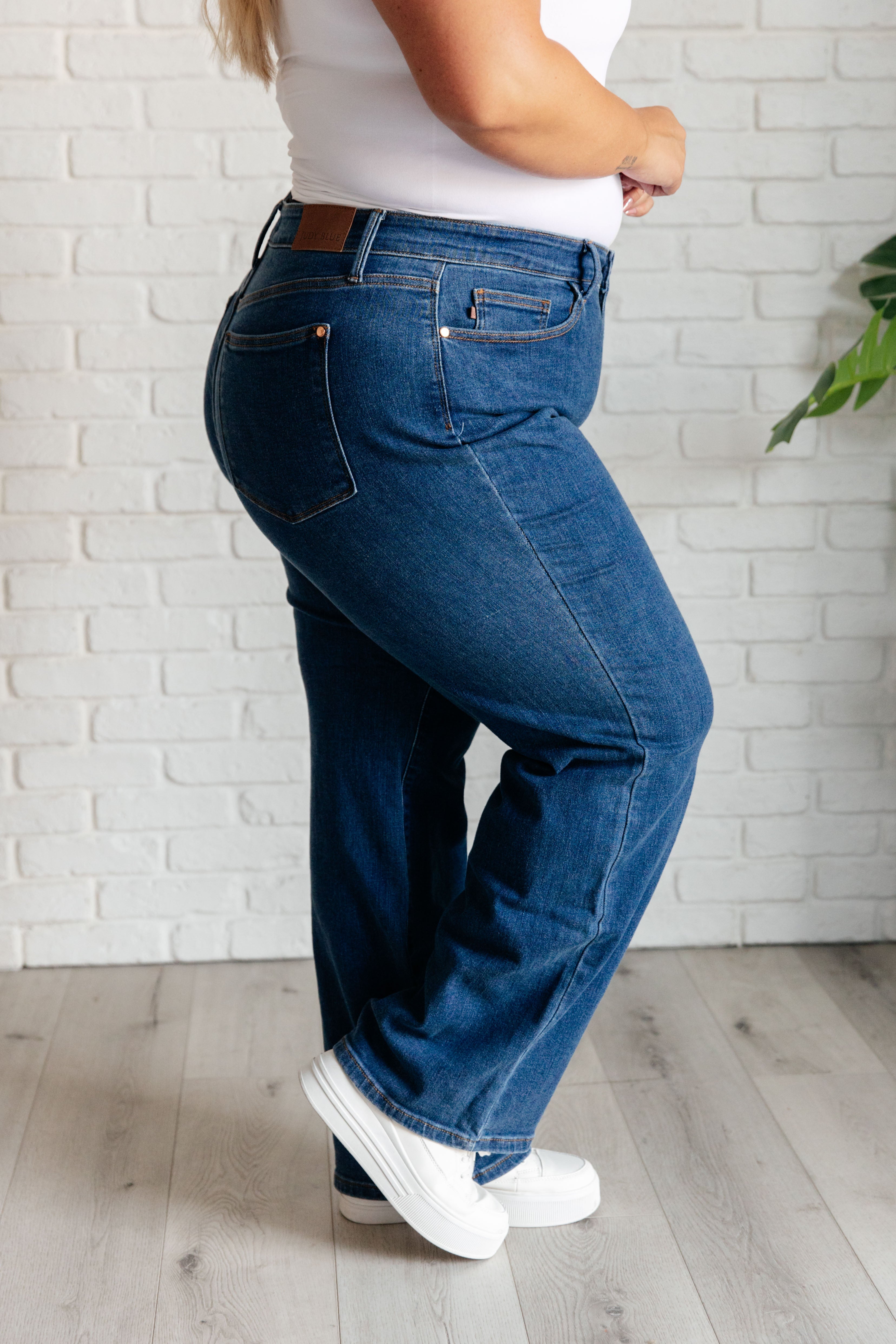 Vintage High Rise Wide Leg Jeans for Women - Retro 90s Hazel Wash Denim Pants - Perfect for Casual Outfits, Boho Style & Everyday Wear