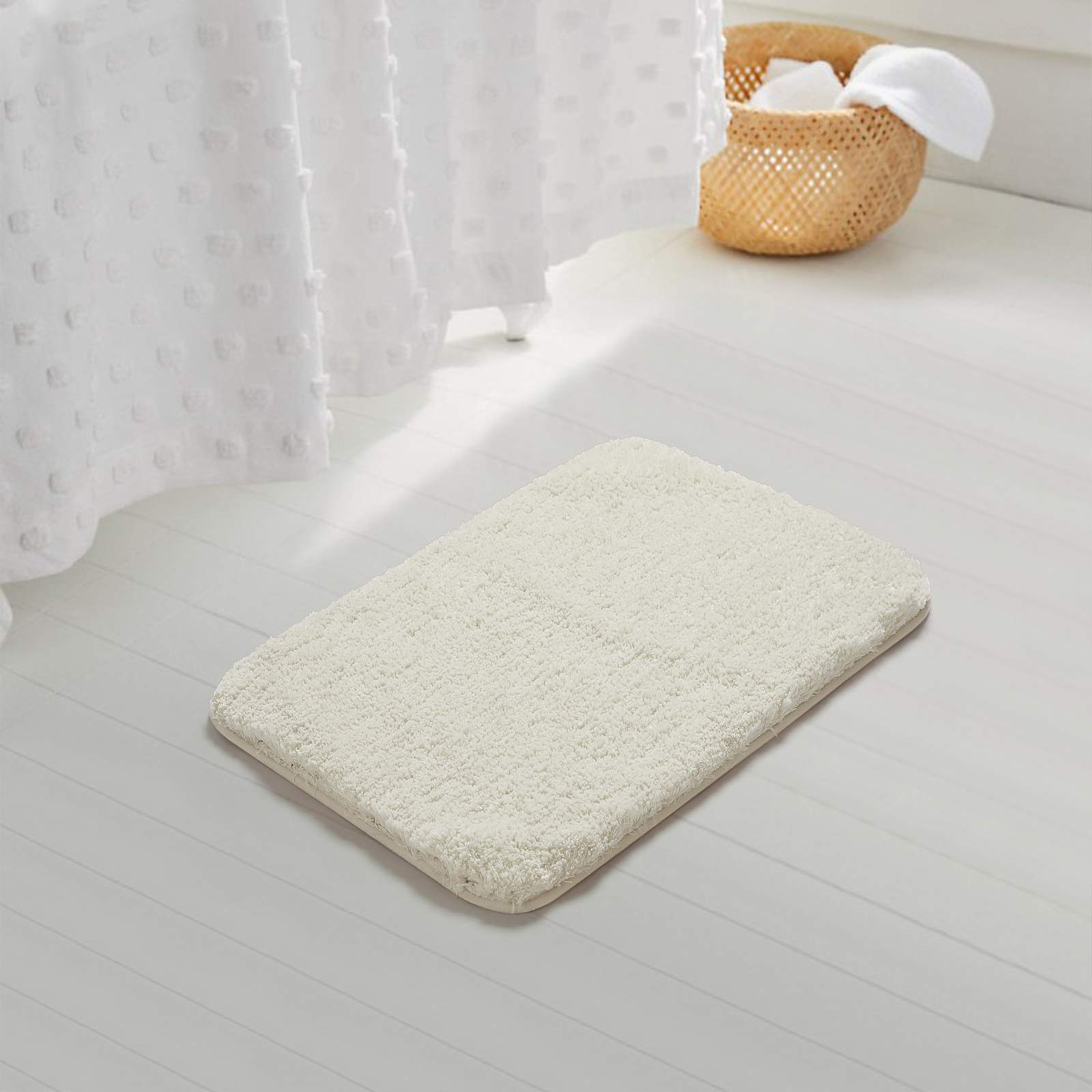 Non-Slip Bath Rug - Super Absorbent Soft Microfiber Shaggy Bath Mat, Machine Washable Plush Shower Mat for Bathroom (20x32 Inches, Ivory) - Perfect for Bathroom Safety & Luxury Comfort