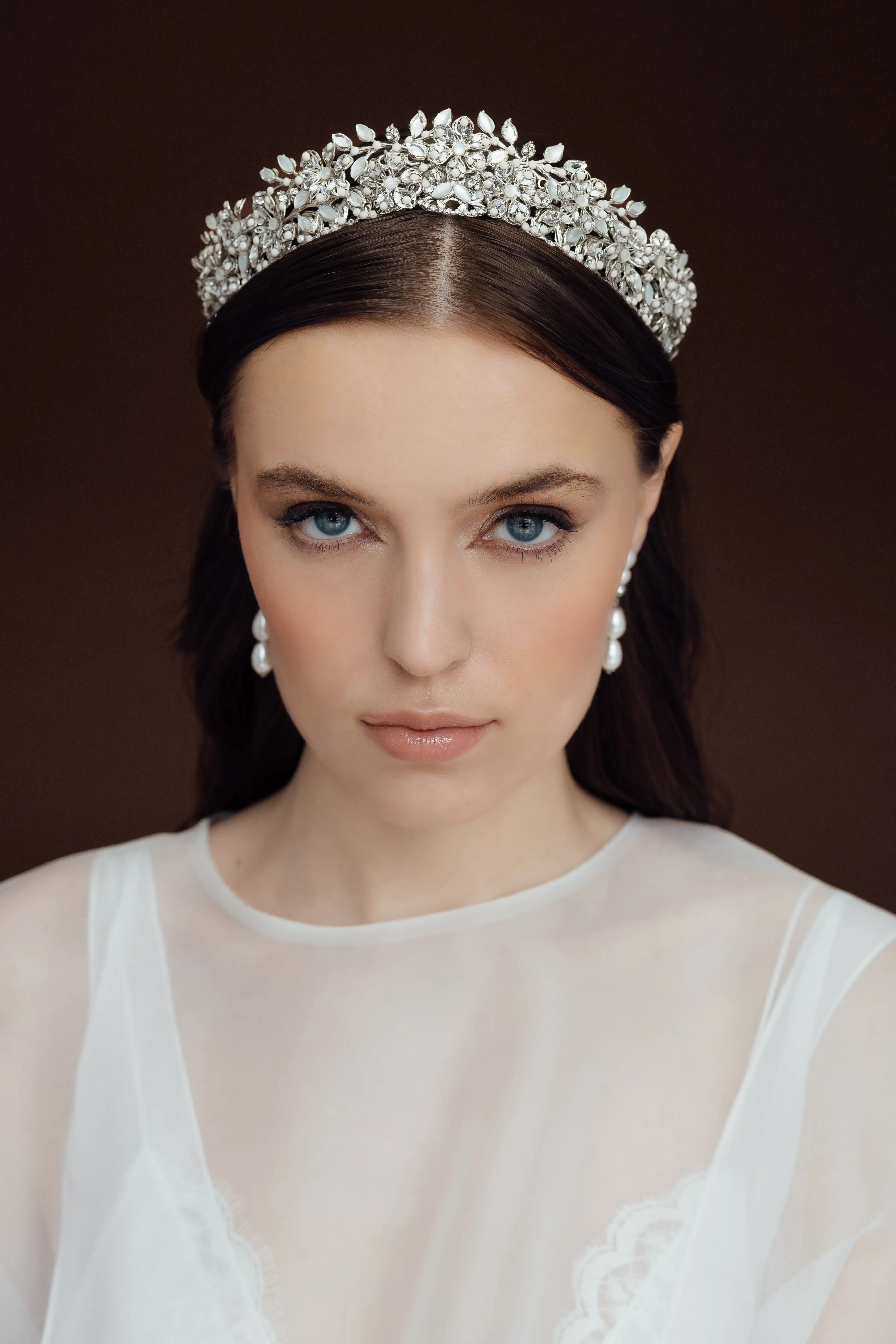 Seraphique Crown - Elegant & Stylish Tiara for Weddings, Prom, Pageants & Special Occasions - Perfect for Brides, Princesses & Formal Events
