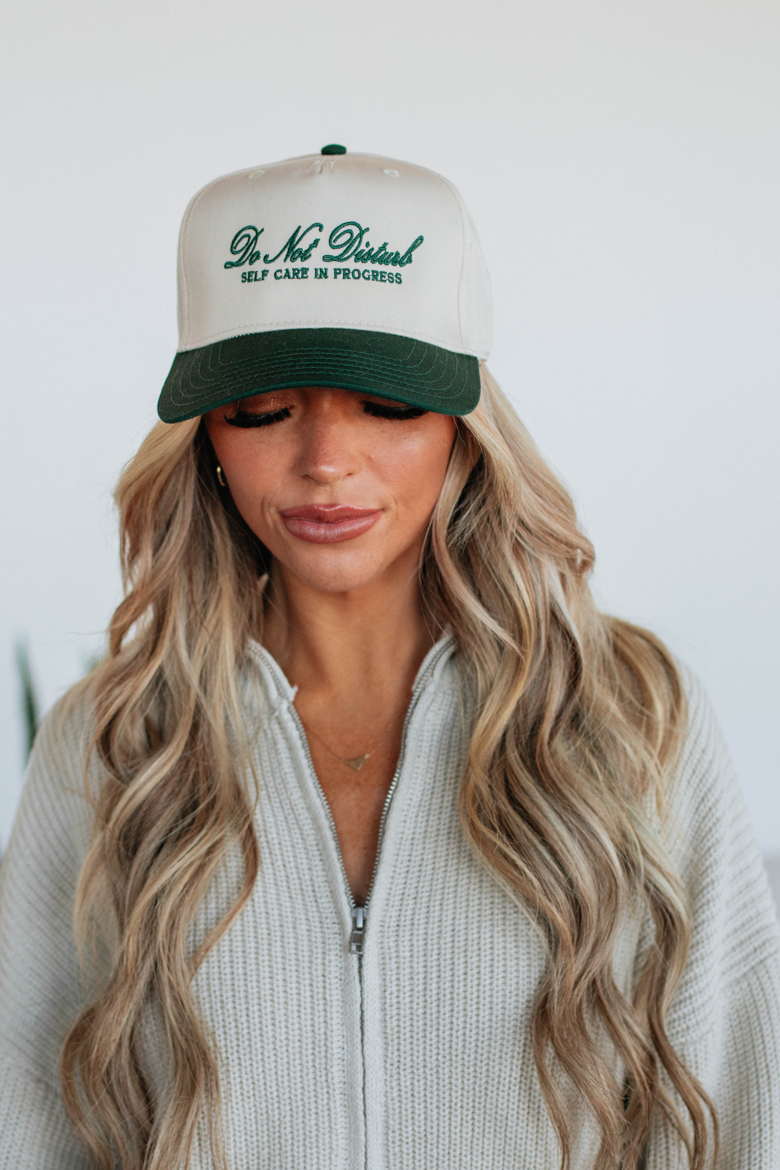 Distressed Do Not Disturb Trucker Hat - Adjustable Snapback Cap for Men & Women - Forest Green - Perfect for Outdoor Activities, Road Trips, and Casual Wear