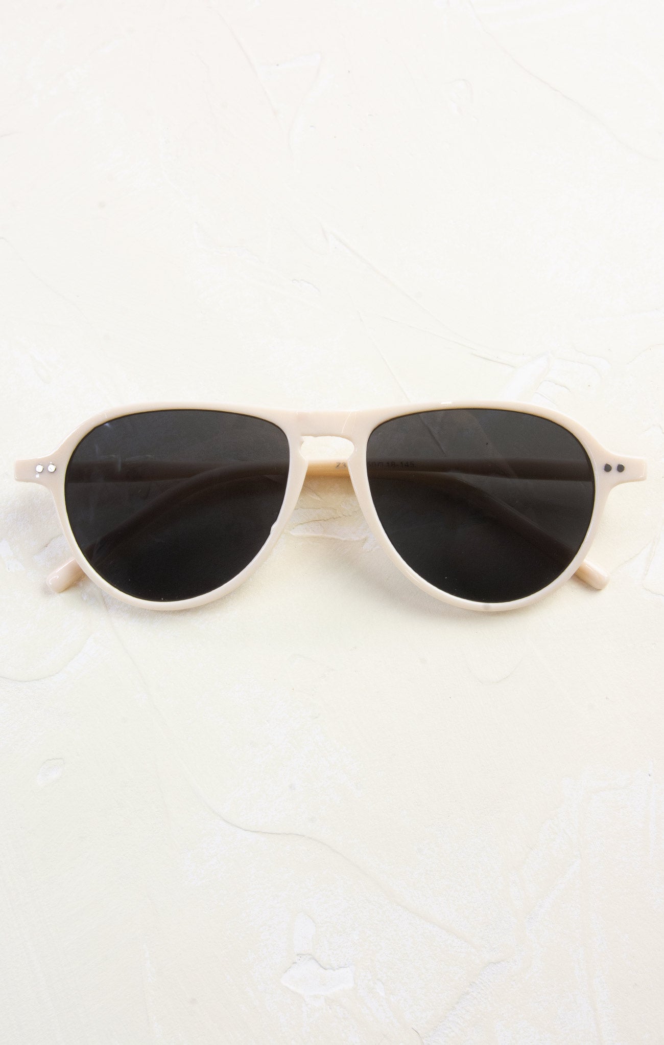 Jill Rounded Aviator Sunglasses for Women - Polarized UV Protection Retro Pilot Shades - Perfect for Driving, Beach & Outdoor Activities