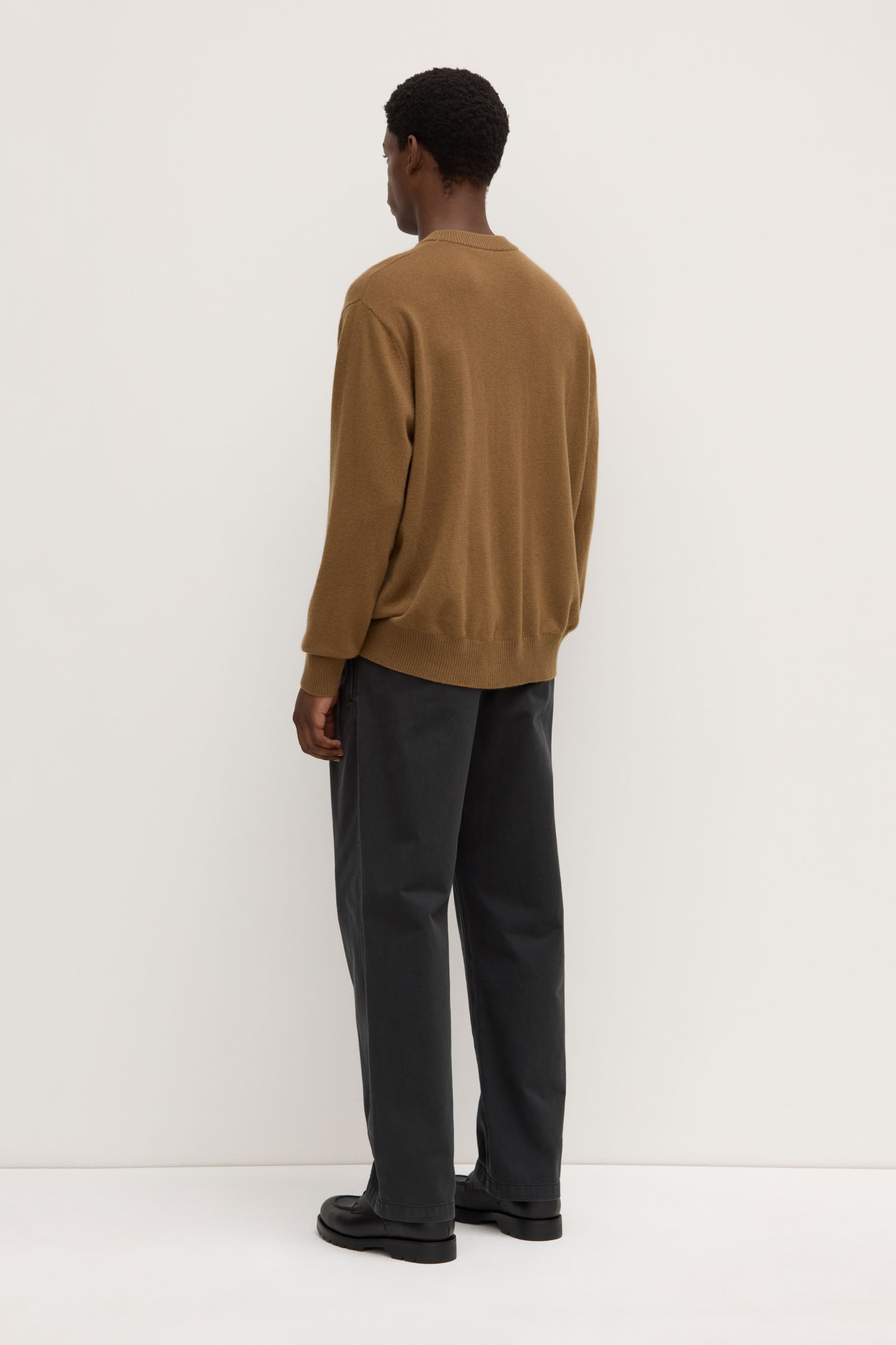 Luxury Cashmere Crew Neck Sweater for Women & Men | Soft & Warm Winter Knitwear | Perfect for Office, Travel & Casual Outfits