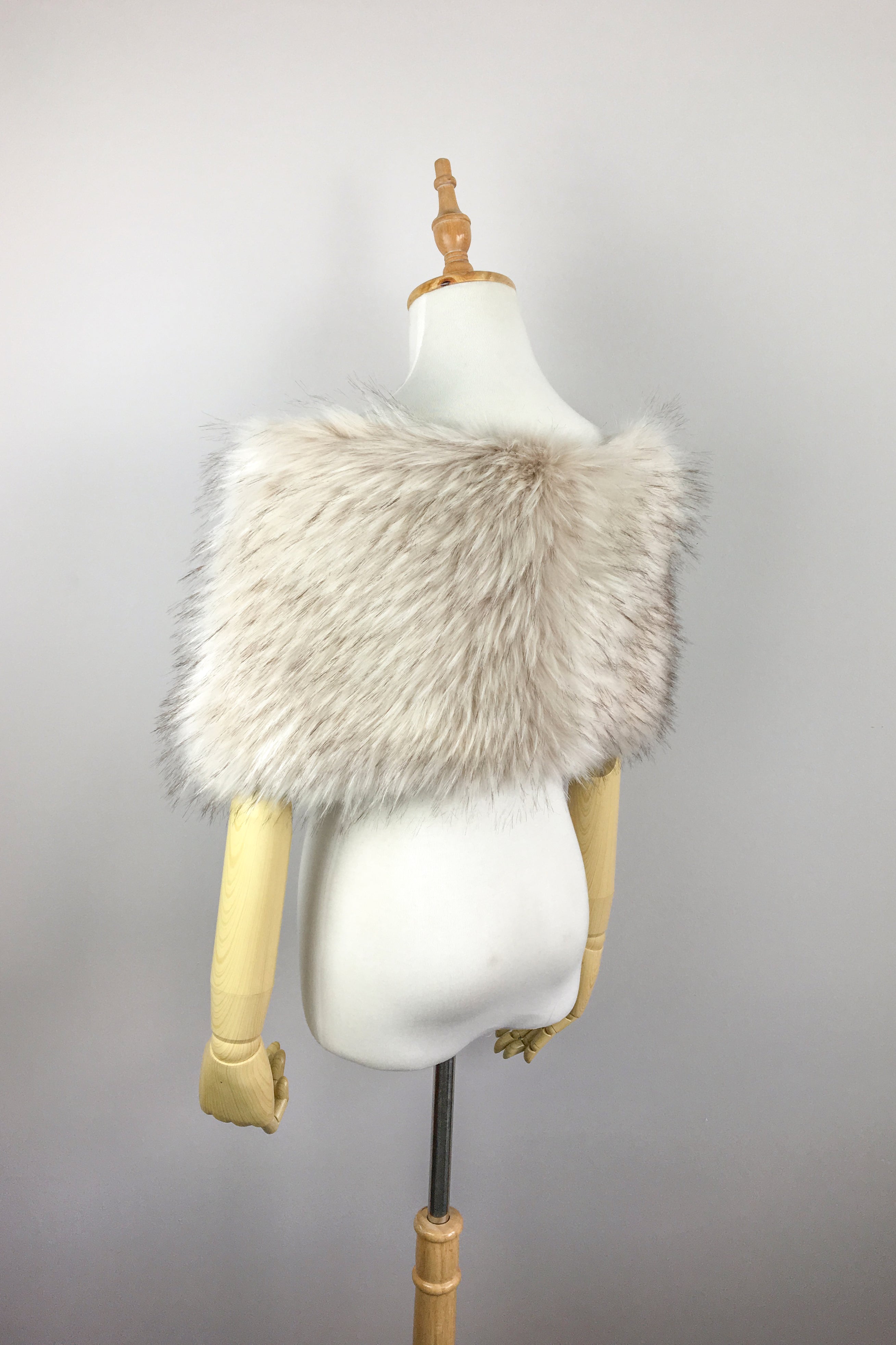 Serena Blu02 Blush Faux Fur Wrap with Black Tips - Elegant Winter Shawl for Women, Perfect for Parties, Weddings & Evening Events