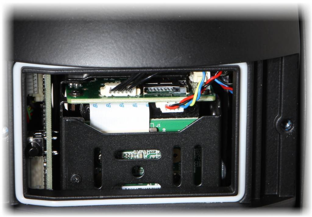 SD59230T HN Full HD PTZ Camera with 30x Optical Zoom & Auto Tracking - Ideal for Live Streaming, Video Conferencing, and Security Surveillance