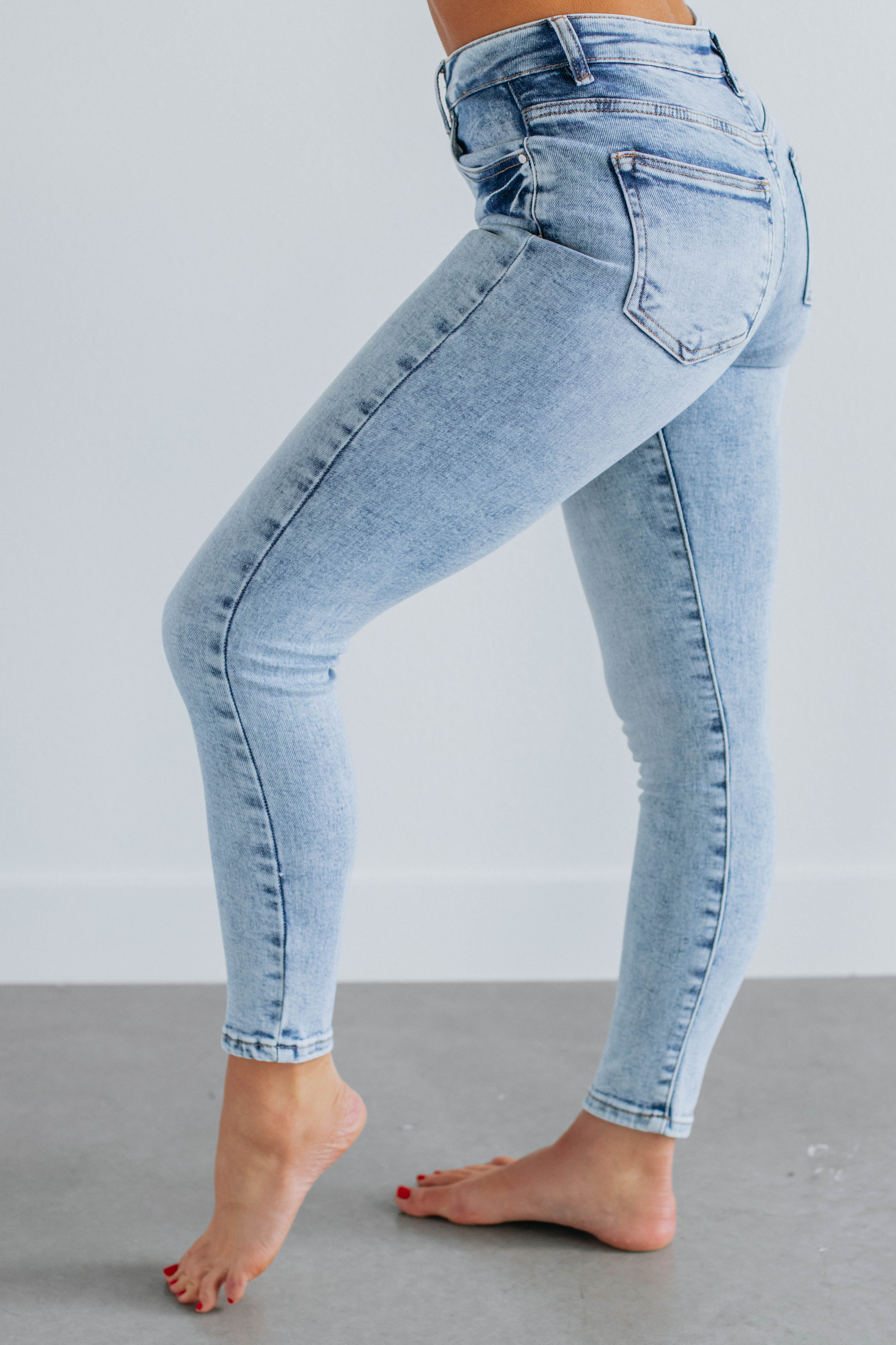 Mielle Risen Jeans - Medium Wash Denim Jeans for Women | Comfortable & Stylish | Perfect for Casual Wear, Office & Weekend Outings