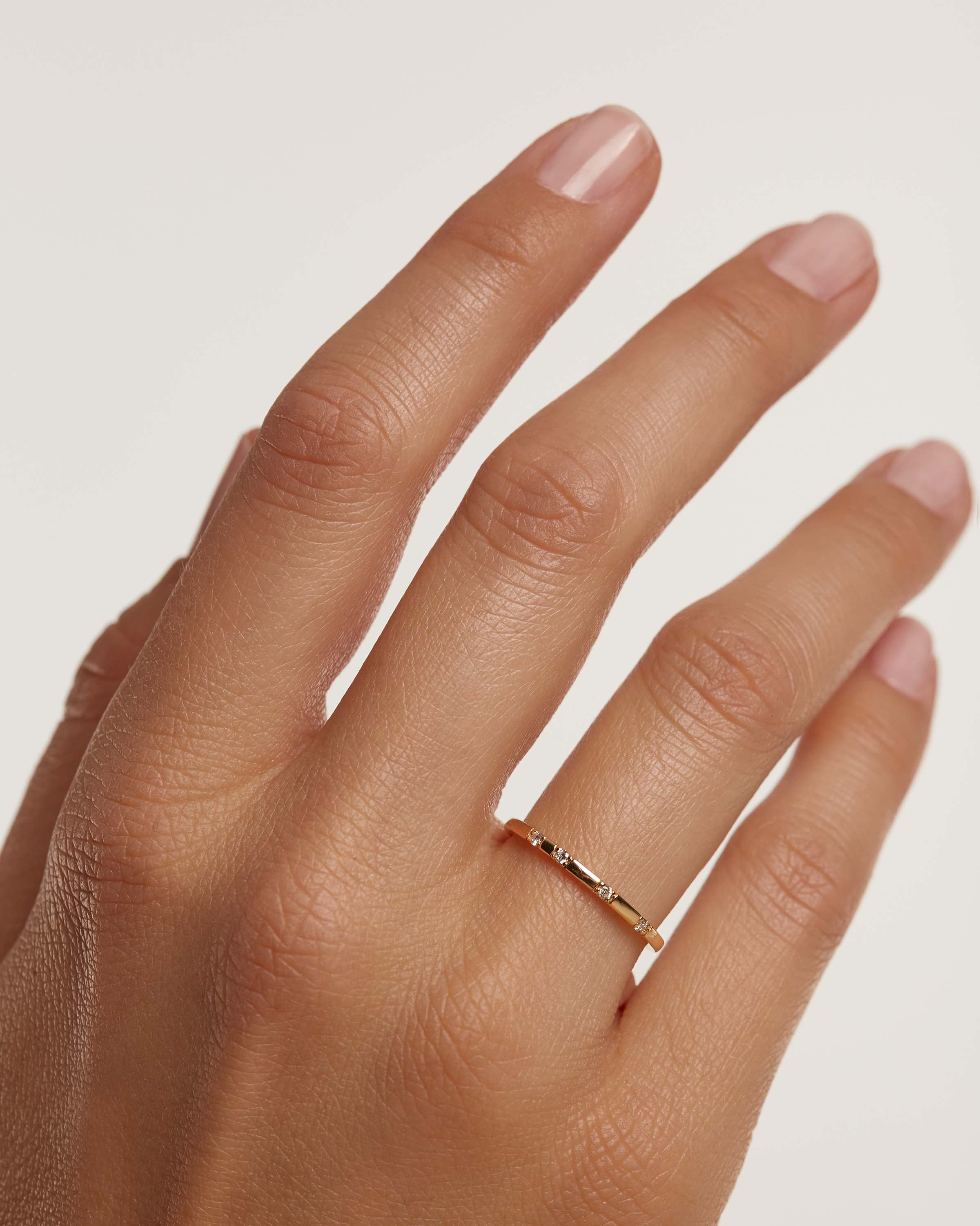 Diamond & Gold Frosty Ring for Women - Elegant Icy Crystal Wedding Band, Anniversary Gift - Perfect for Engagements, Parties & Special Occasions