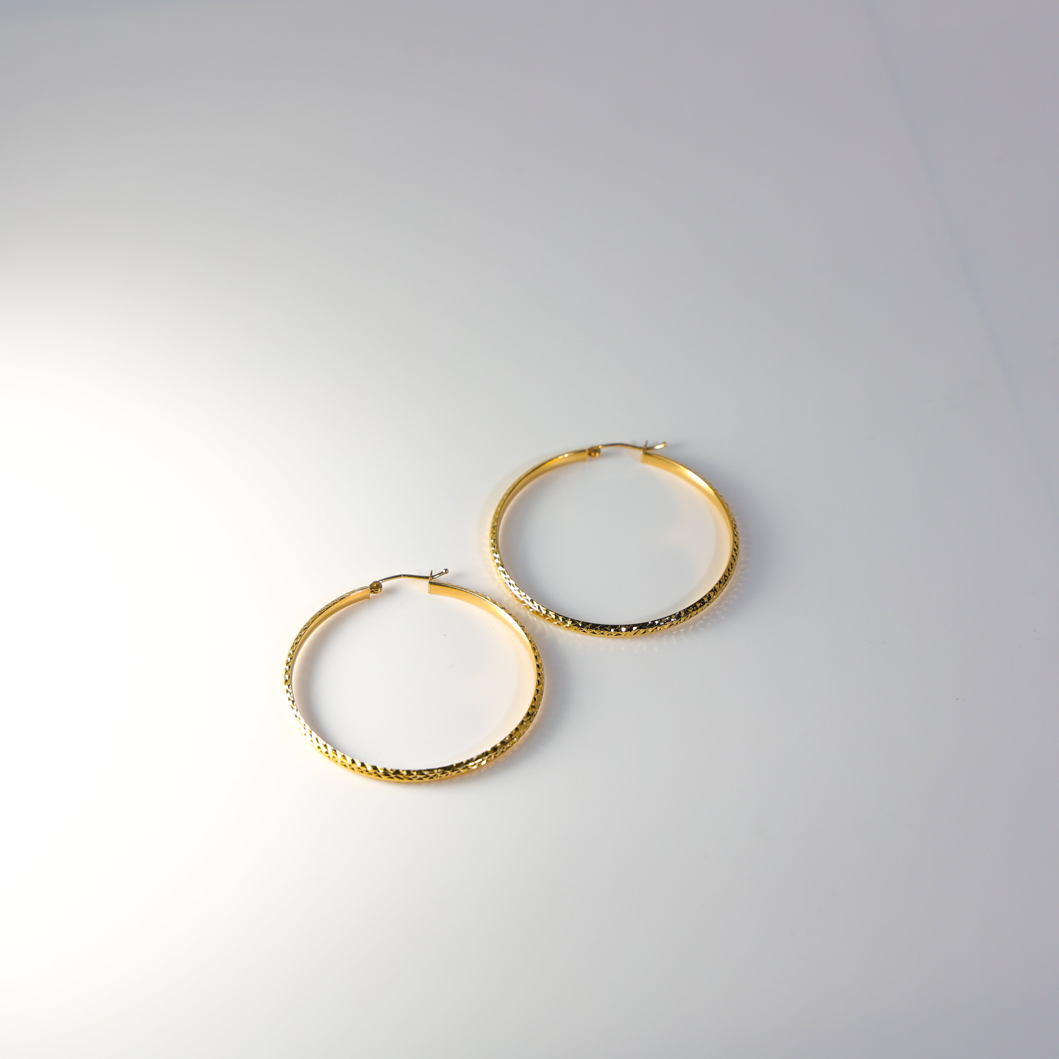 18K Gold Diamond-Cut Classic Hoop Earrings 45mm Wide - Elegant Everyday Jewelry for Women | Perfect for Parties, Weddings & Special Occasions