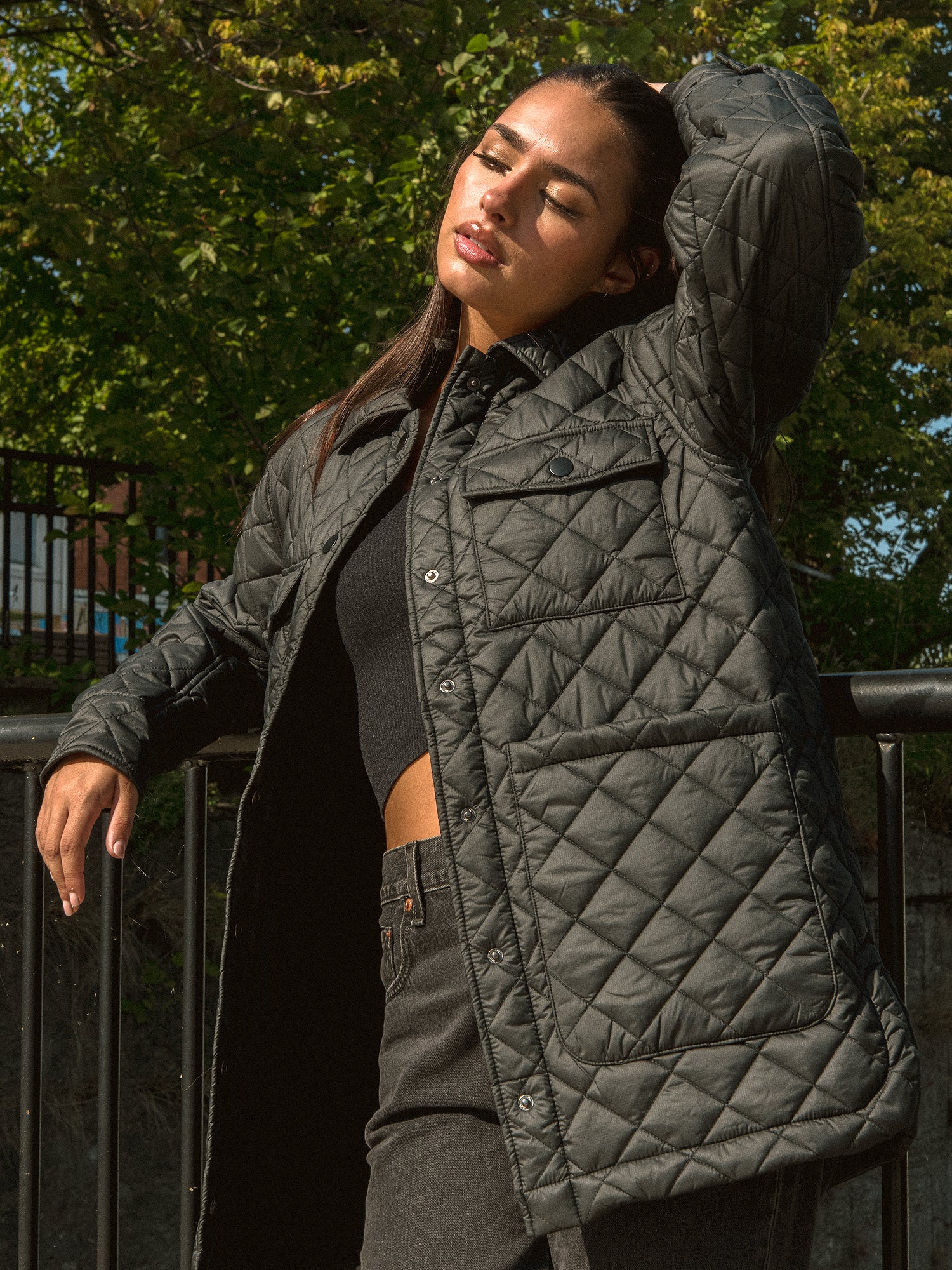 B.YOUNG ALETTA Quilted Puff Sleeve Shirt Jacket for Women - Stylish Winter Outerwear for Casual Outings & Office Wear