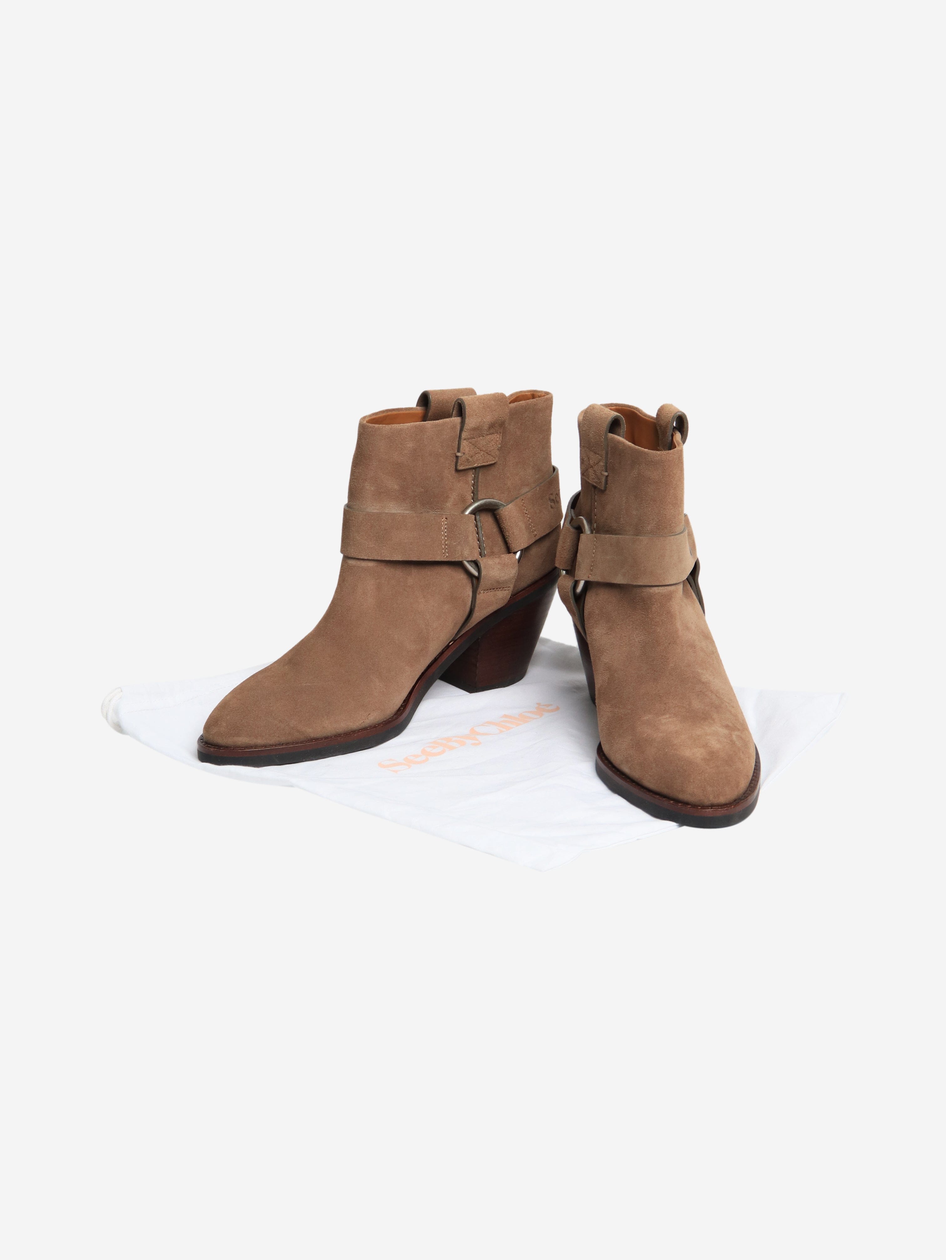 Stylish Brown Suede Ankle Boots for Women - EU 41 (UK 8) - Perfect for Fall Fashion, Casual Outfits & Everyday Wear