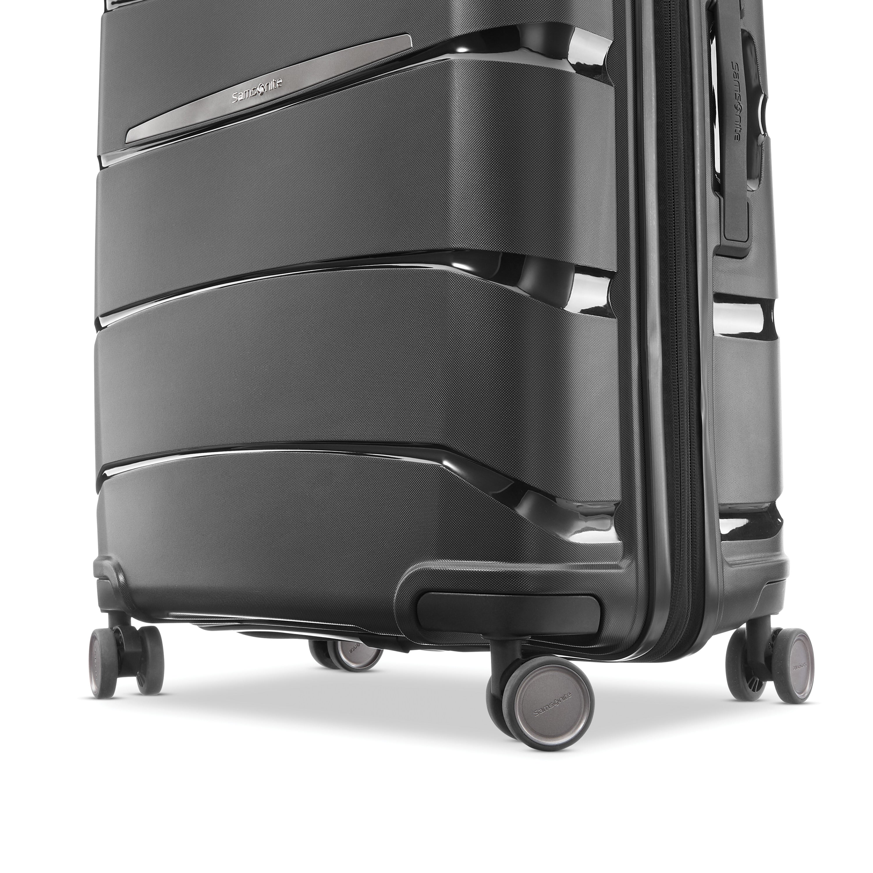 Samsonite Outline Pro Medium Expandable Spinner Luggage - 28