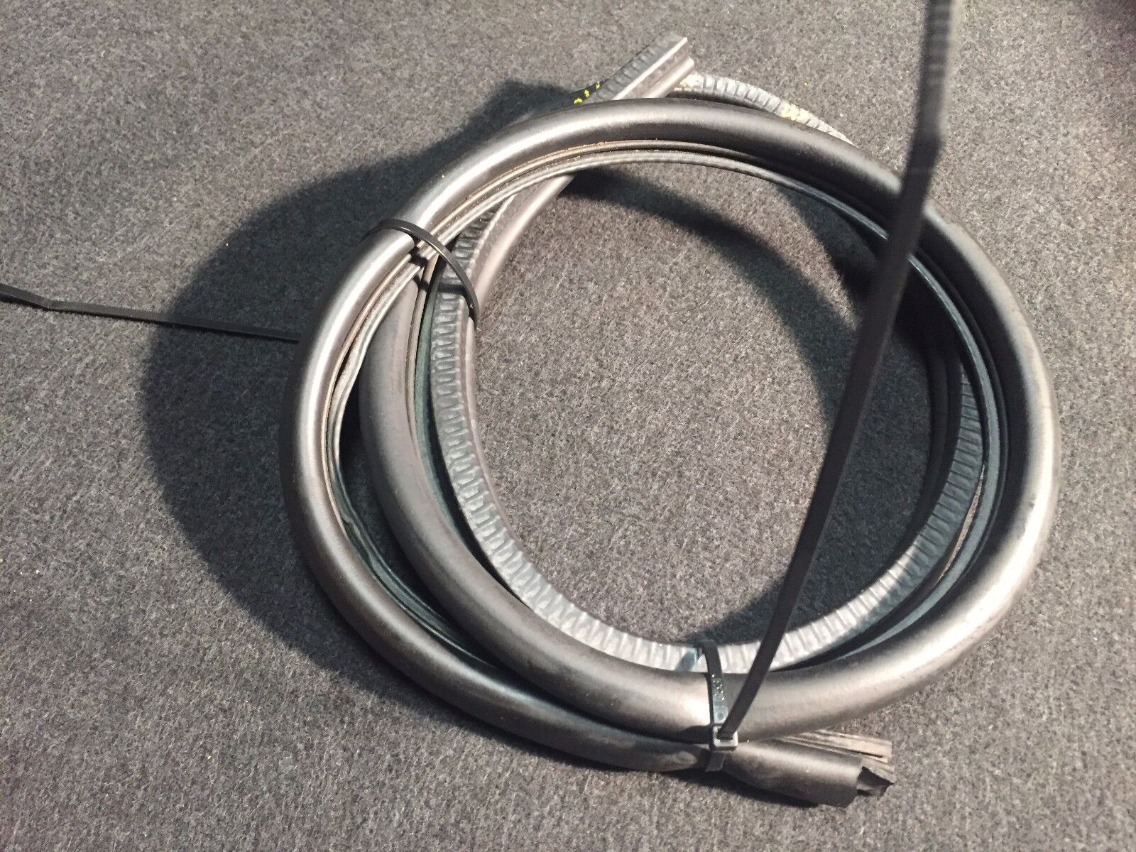 02 03 04 05 BMW 745i 745Li E65 E66 Hood Weatherstrip Seal OEM Replacement - Perfect Fit for Wind Noise Reduction & Weather Protection