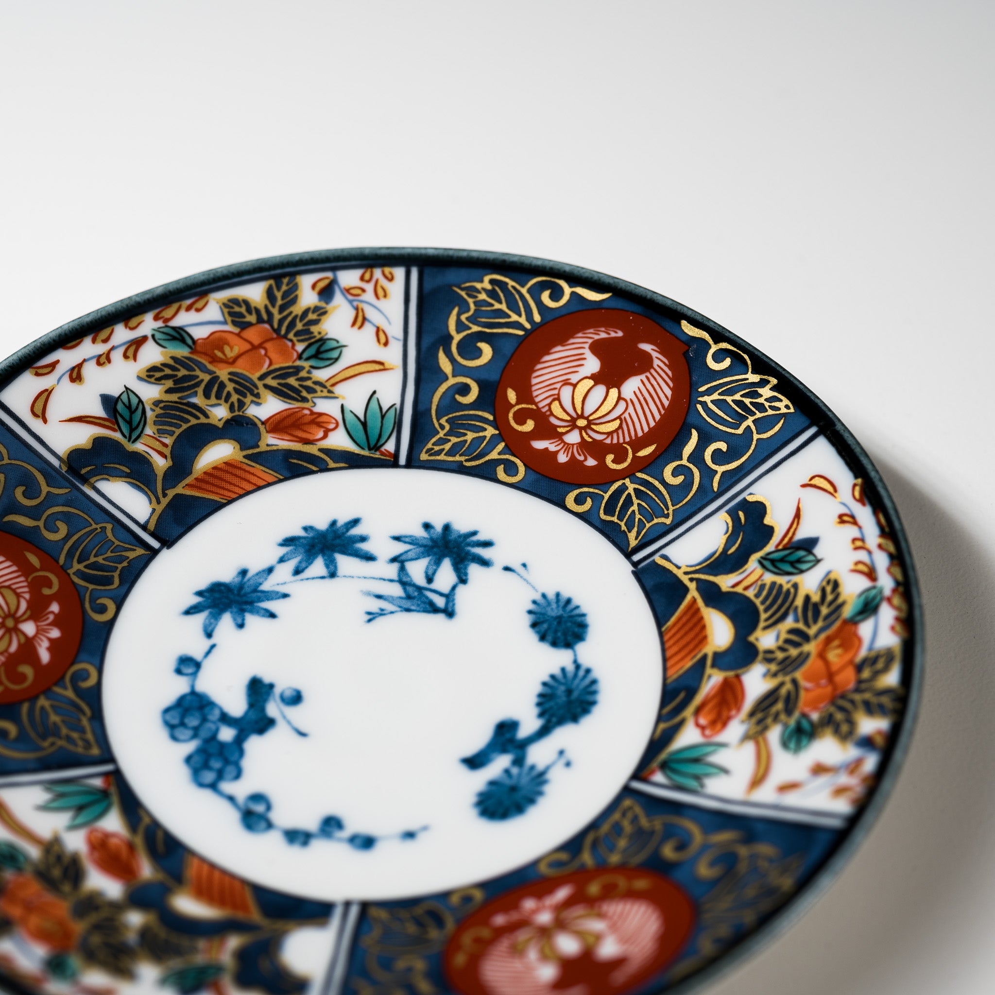 Kinsai Series Mino Ware 12 cm Plate - Handcrafted Japanese Ceramic Dish for Sushi, Desserts & Home Decor