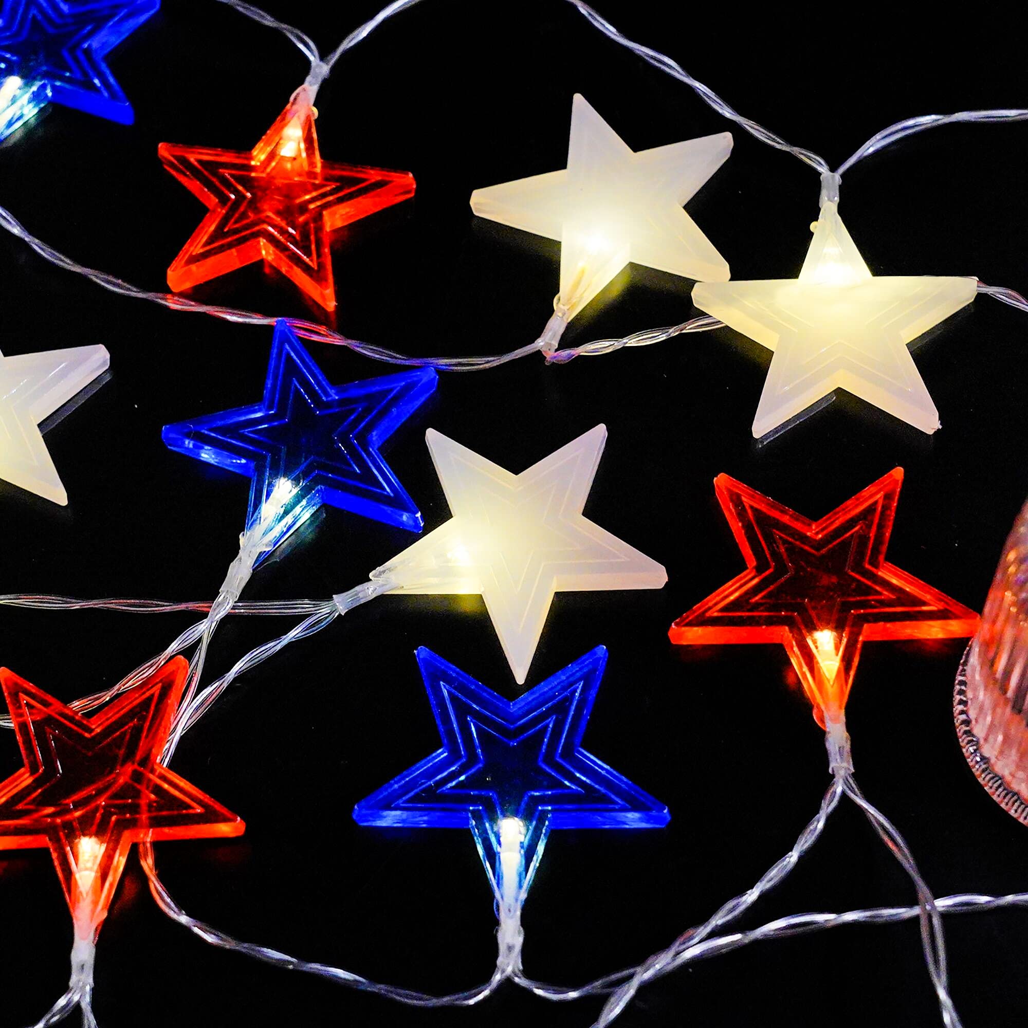 Funpeny 18 LED Patriotic String Lights - 9.5 Ft American Flag Star Lights for July 4th Decorations, Battery Operated Red White & Blue Memorial Day & Independence Day Party Lights - Perfect for Backyard BBQs, Porch Decor & Holiday Celebrations