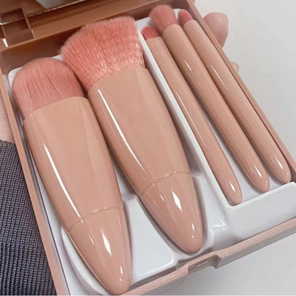 Professional Pink Makeup Brush Kit - Soft Concealer & Foundation Brushes for Flawless Beauty