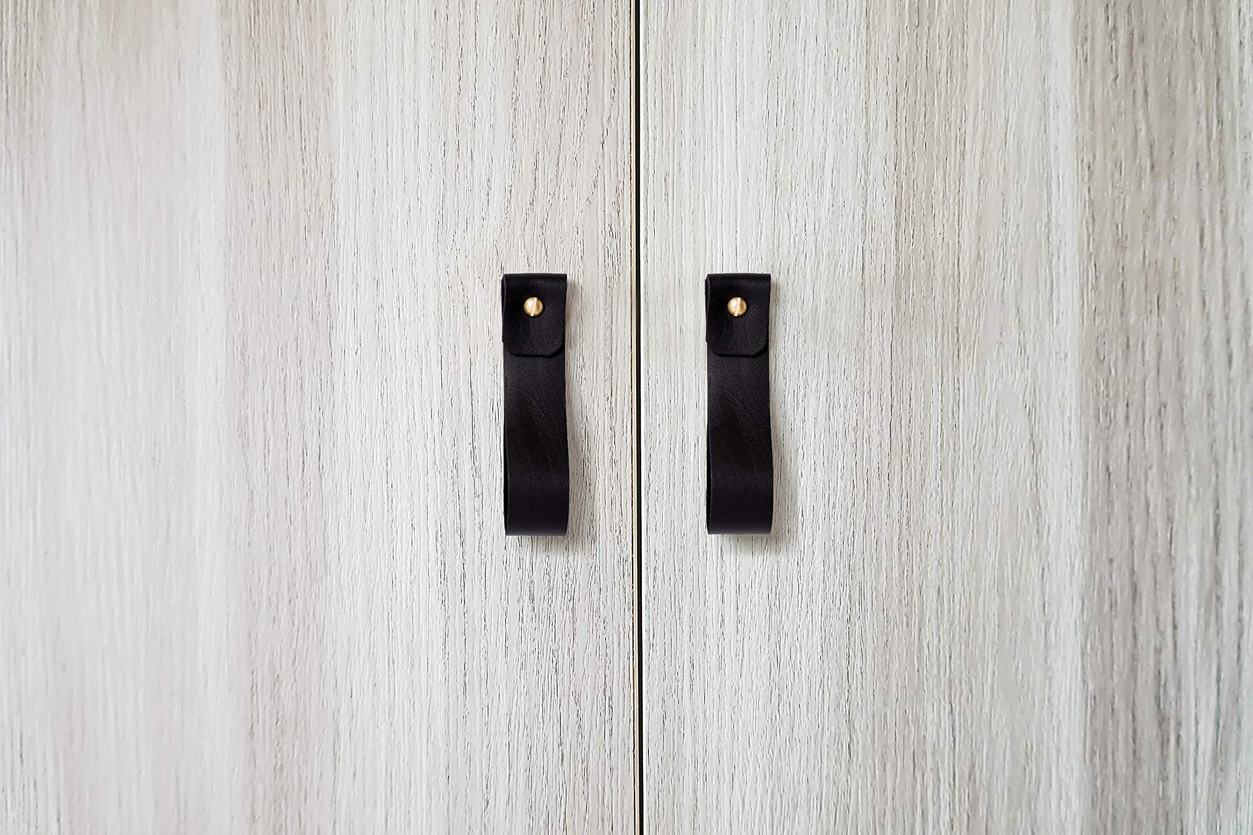KEYAIIRA - Medium Leather and Brass Drawer Pulls - Rustic Gold Cabinet Knobs & Handles for Kitchen, Closet, Furniture - Minimalist Home Decor Hardware for Cabinets, Dressers, and Doors