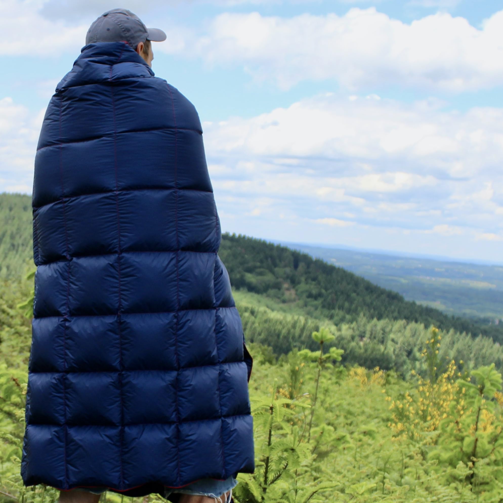 **Horizon Hound Down Camping Blanket - Lightweight & Water-Resistant Outdoor Quilt for Camping, Hiking, Travel | Insulated & Packable Gear for Sleep, Stadium, Festivals | Sustainable & Warm for Backpacking, Picnics, Beach Trips**