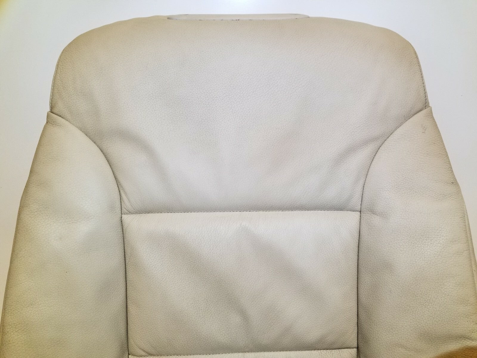 2004-2007 BMW 530xi E60 Front Right Passenger Seat Backrest Upper OEM Replacement Part - Perfect for Car Interior Repair & Restoration Projects