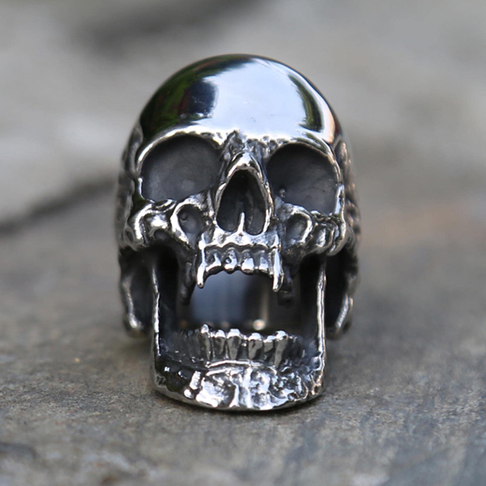 Stainless Steel Vampire Skull Ring for Men & Women - Gothic Punk Biker Jewelry - Unique Gift for Friends - Perfect for Halloween, Cosplay, and Dark Fashion Accessories
