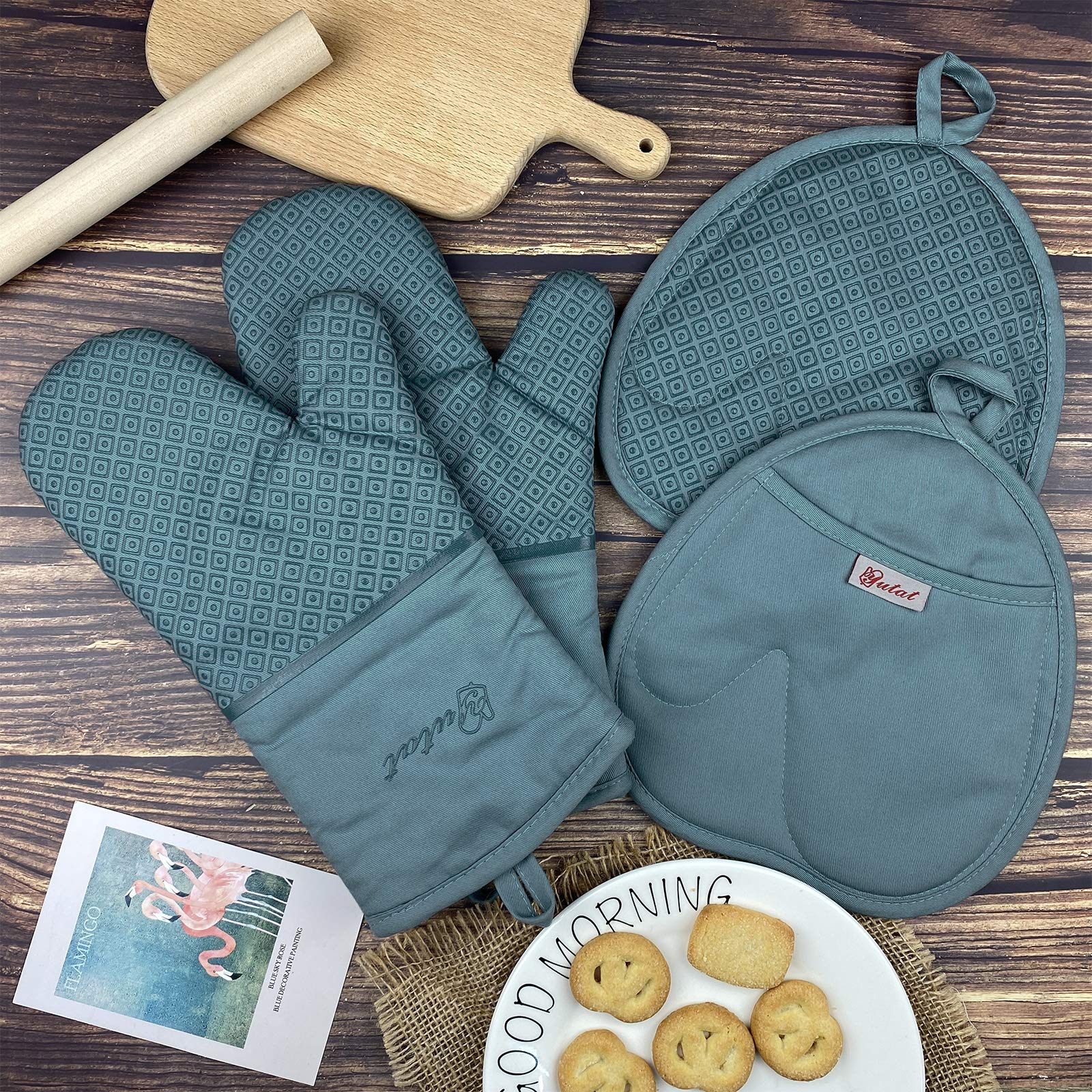 YUTAT 4-Piece Heat Resistant Oven Mitts and Pot Holders Set - Food Grade Silicone Non-Slip Grip for Kitchen Cooking, Baking & BBQ - Perfect for Grilling, Roasting, and Handling Hot Dishes (Teal)