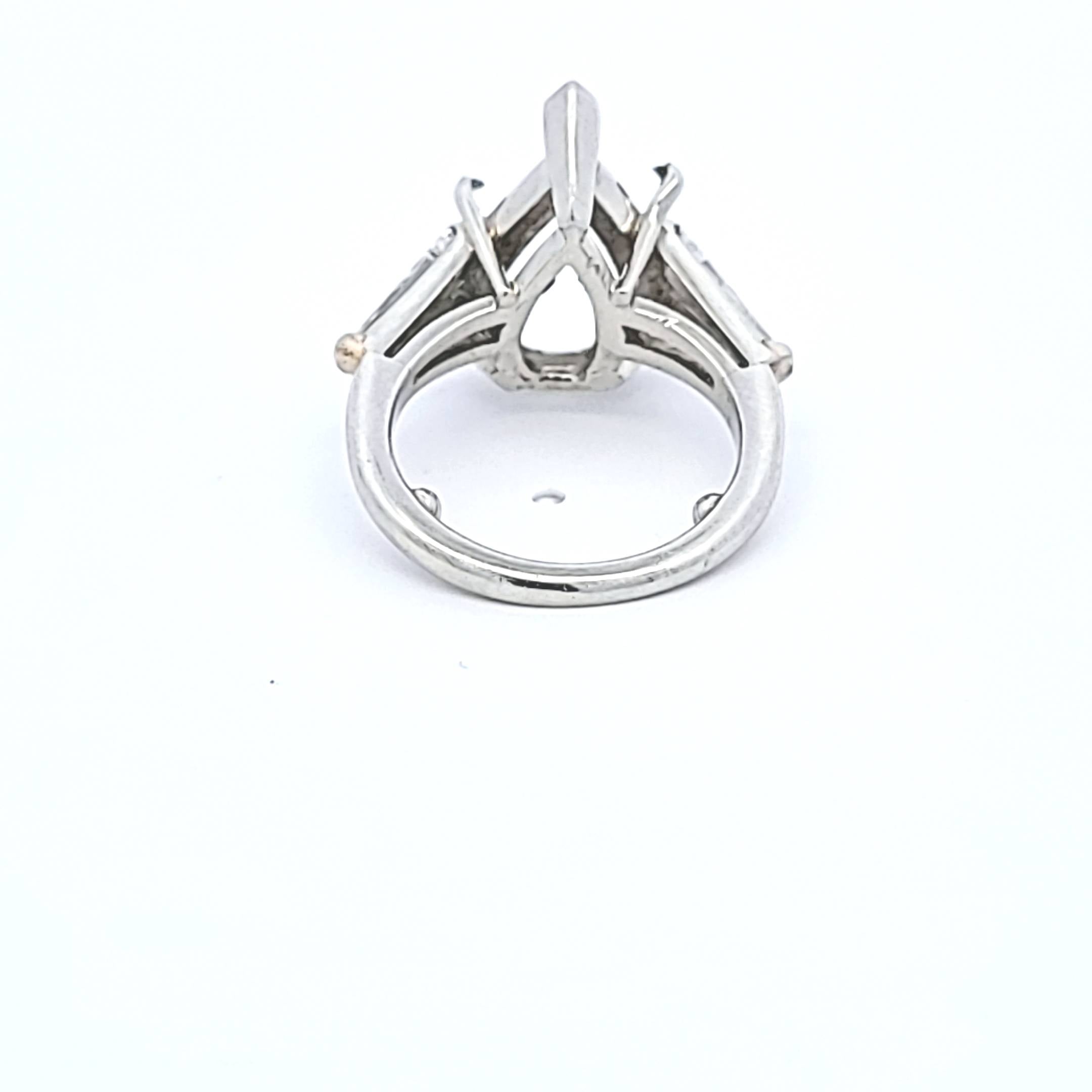 1.00 Carat Tapered Baguette I SI1 Diamond Platinum Semi Mount Ring - Elegant Wedding Band & Engagement Ring Setting for Women