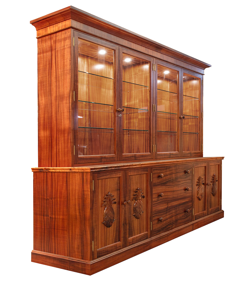 Stylish Richmond China Hutch with Carved Pineapple Design - Perfect for Dining Room Storage & Display | Vintage-Inspired Buffet Cabinet for Home Decor