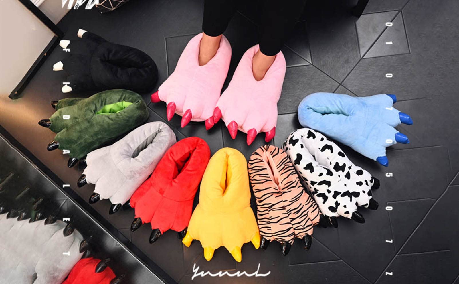 IXITON Unisex Funny Animal Paw Slippers - Furry Dinosaur Bear Claw House Shoes for Men & Women - Cozy Cartoon Plush Slippers for Indoor, Lounge, Gifts & Cosplay