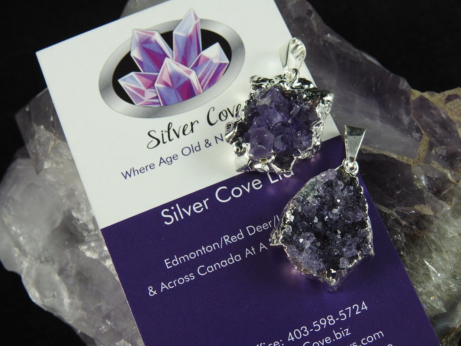 Natural Amethyst Crystal Cluster Pendant Necklace - Healing Stone Jewelry for Women - Perfect for Meditation, Energy Cleansing & Spiritual Gifts