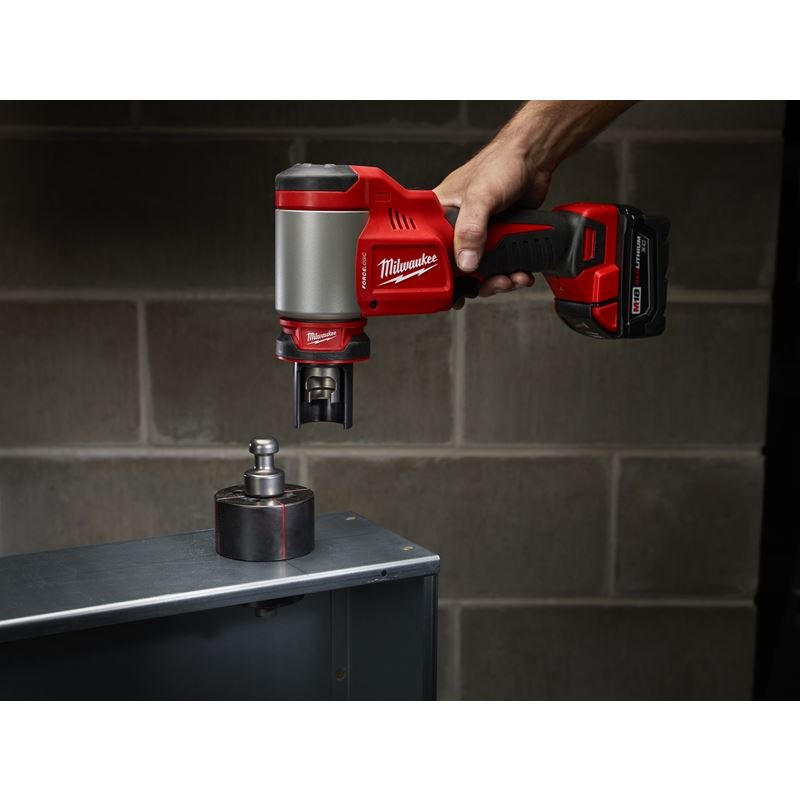 M18 18V Lithium-Ion Cordless Force Logic 10-Ton Knockout Tool Kit (1/2