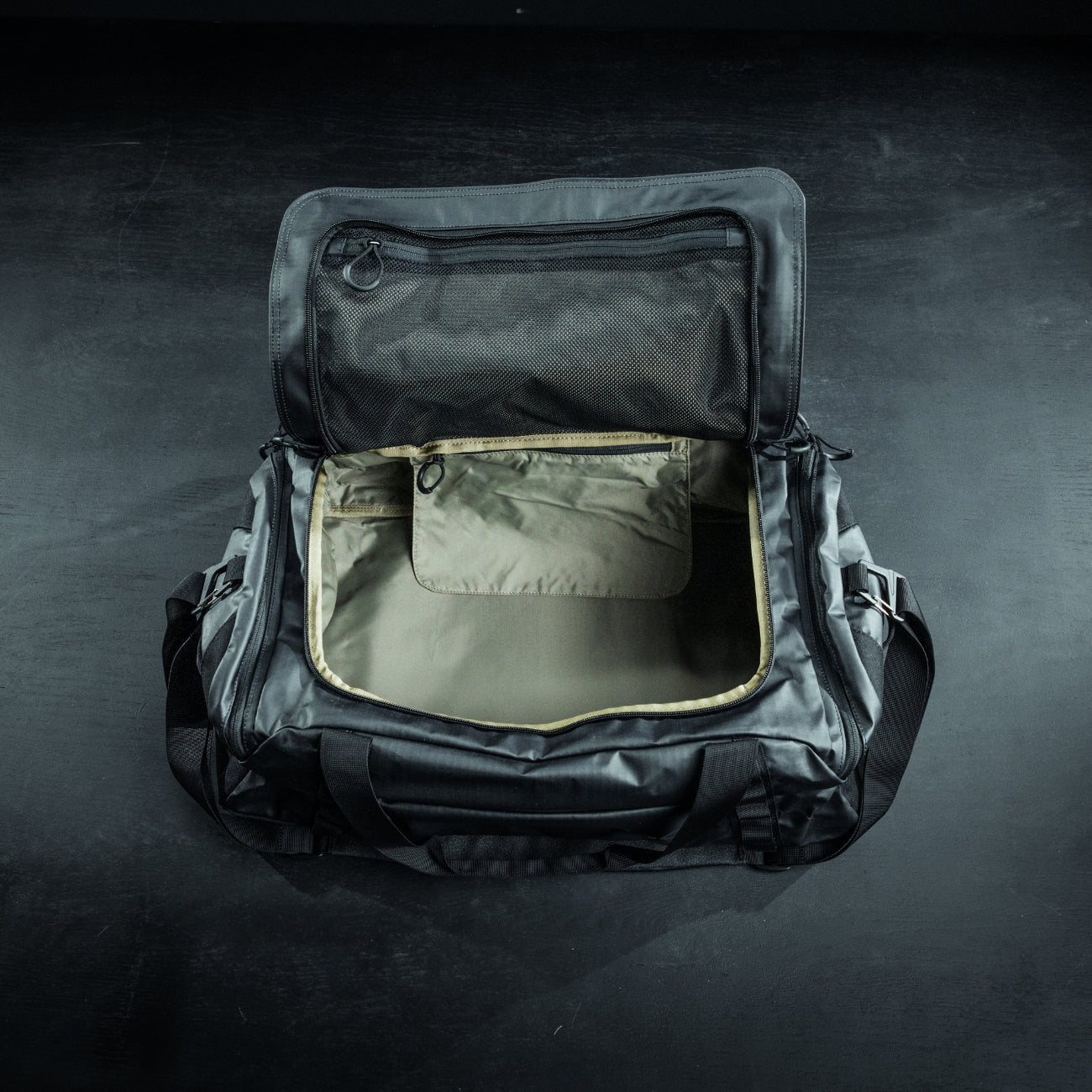 Eberlestock Hyllus Duffel Bag - Ultra Durable Water-Resistant Travel Duffel with Multiple Internal & External Pockets - Perfect for Camping, Hiking, Gym & Outdoor Adventures
